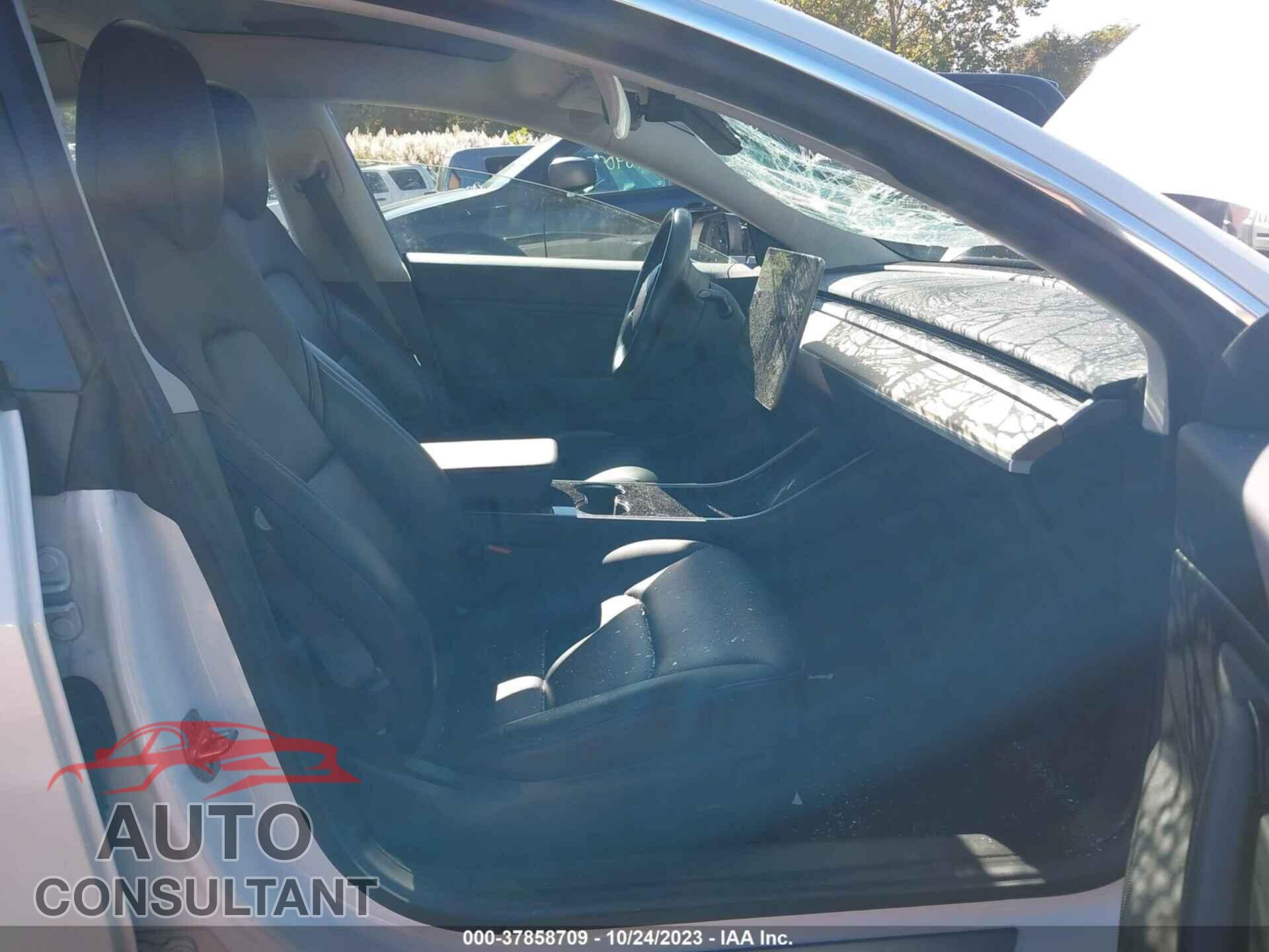 TESLA MODEL 3 2018 - 5YJ3E1EAXJF056360