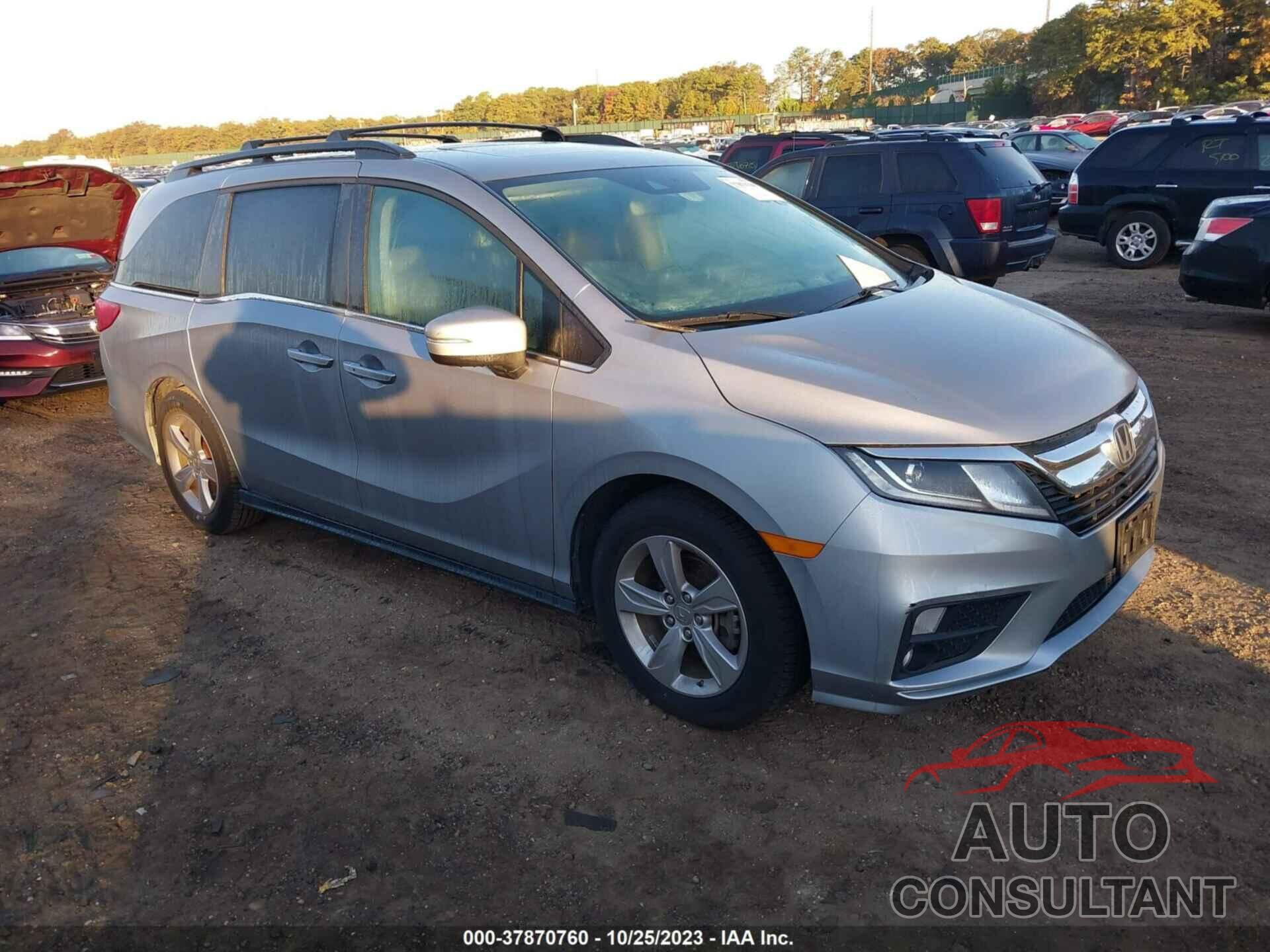 HONDA ODYSSEY 2018 - 5FNRL6H70JB083774