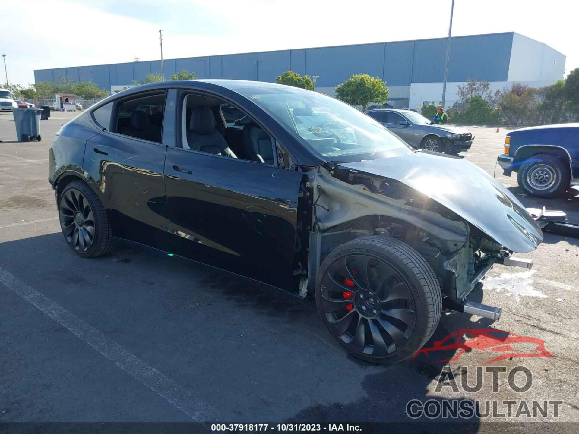 TESLA MODEL Y 2023 - 7SAYGDEF6PF863399