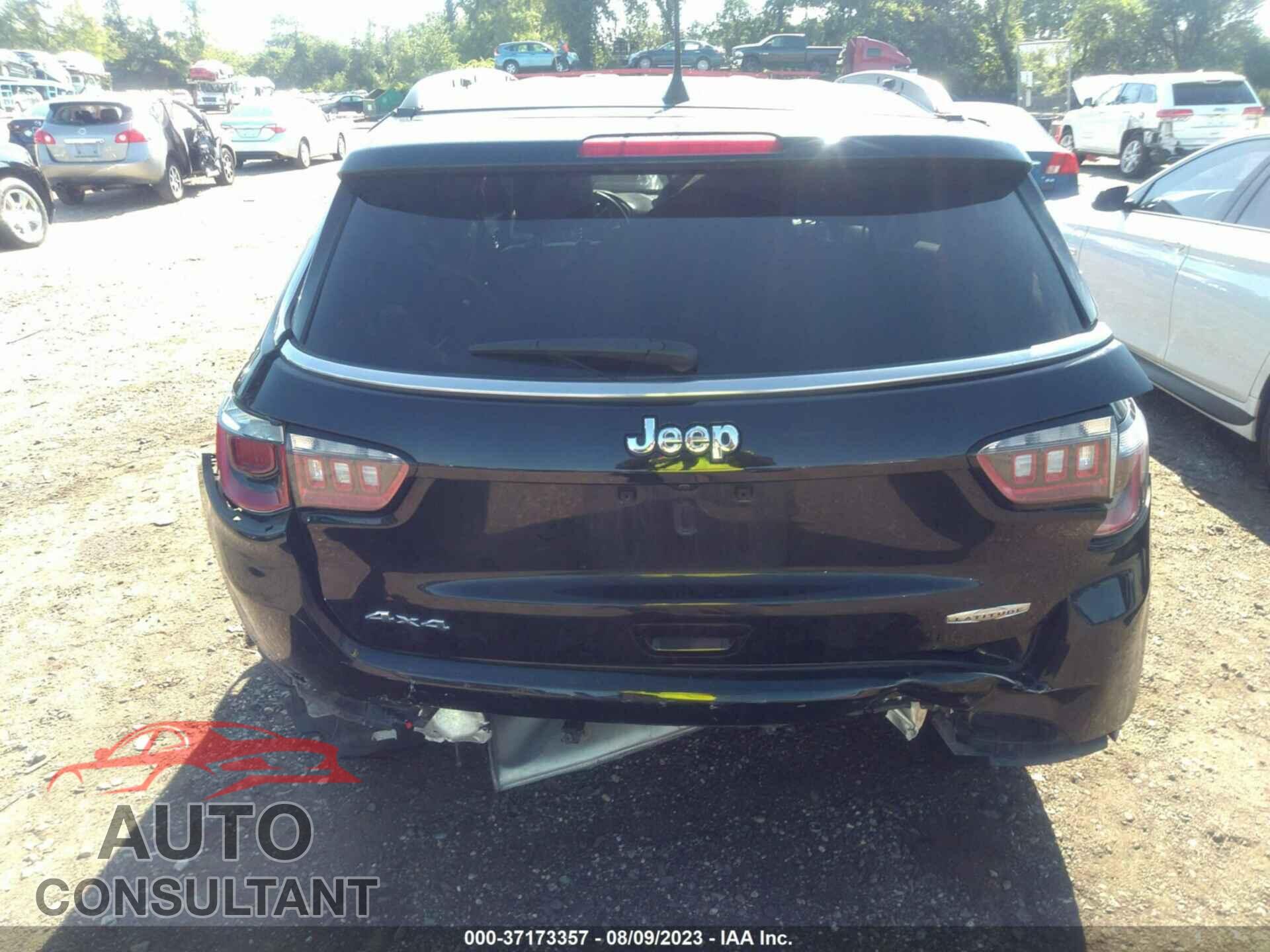JEEP COMPASS 2019 - 3C4NJDBB9KT689471