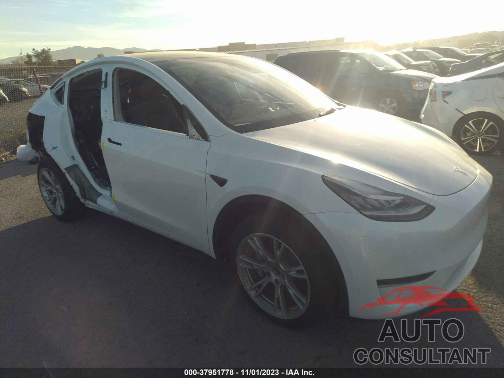 TESLA MODEL Y 2023 - 7SAYGDEEXPA098282
