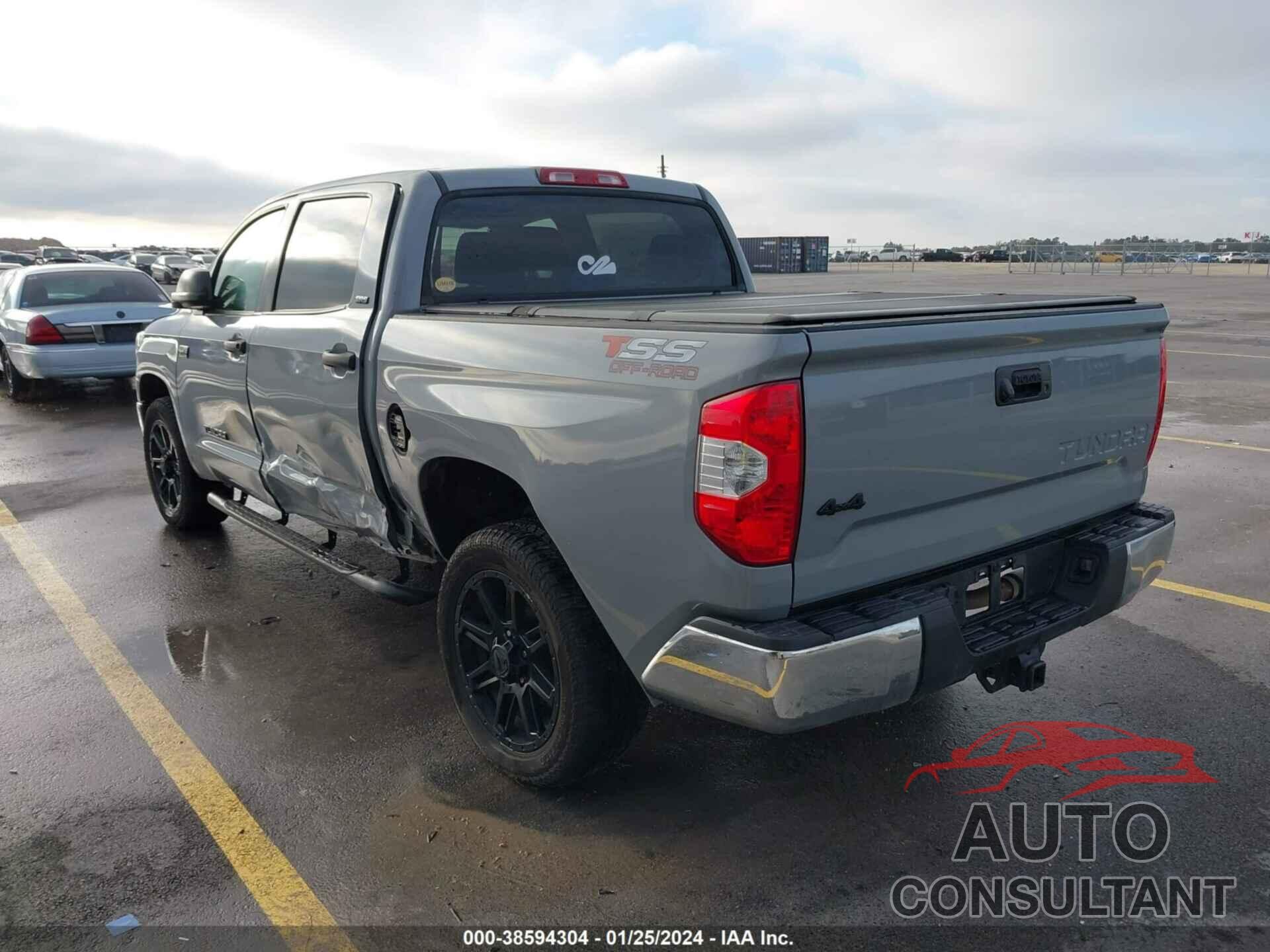 TOYOTA TUNDRA 2019 - 5TFDW5F18KX849798