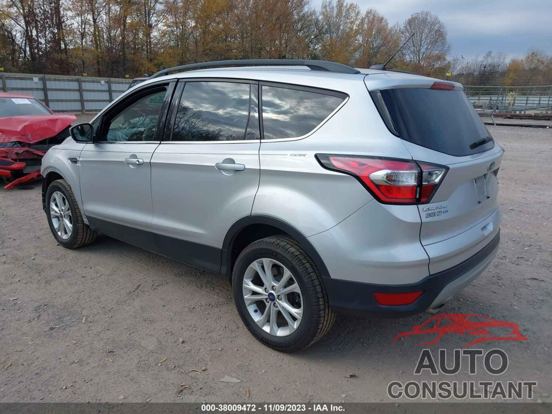 FORD ESCAPE 2018 - 1FMCU0GD3JUD23040