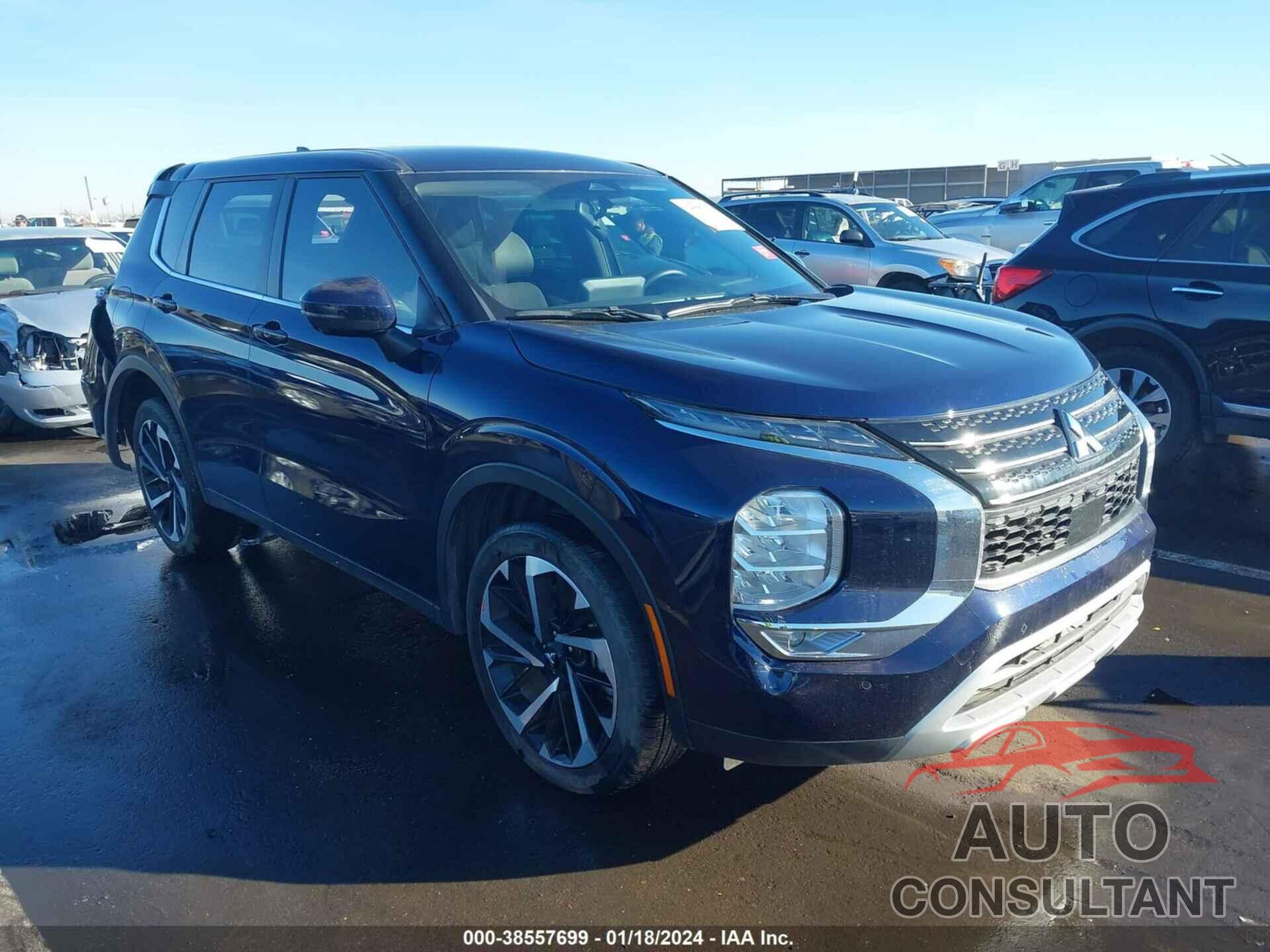 MITSUBISHI OUTLANDER 2023 - JA4J3UA88PZ039734