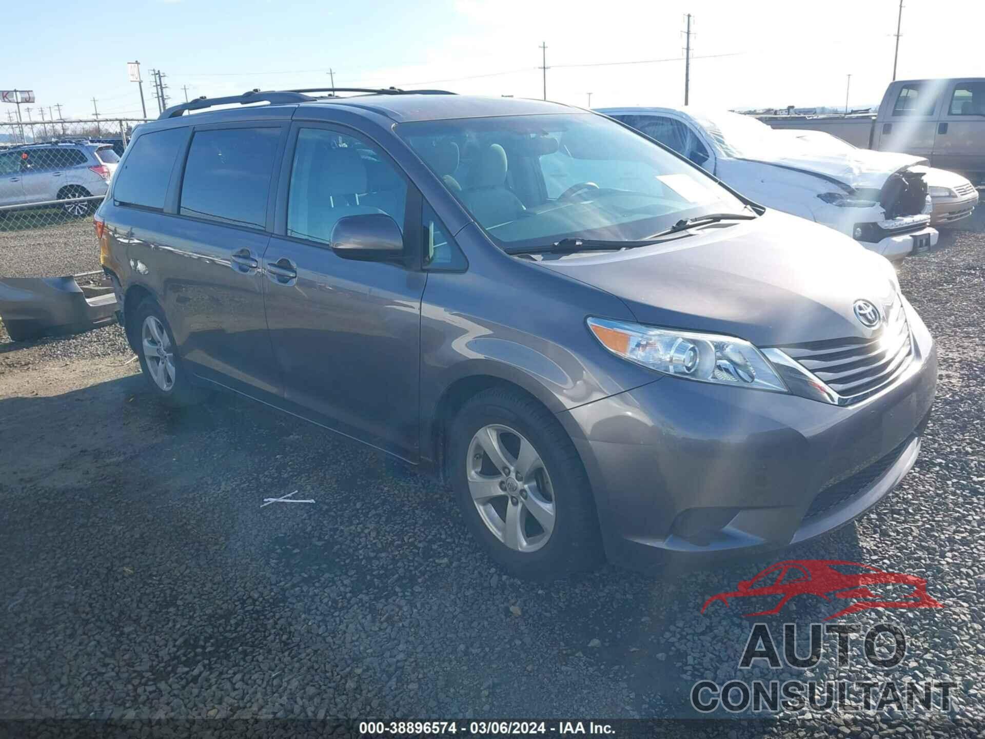 TOYOTA SIENNA 2017 - 5TDKZ3DC6HS873765