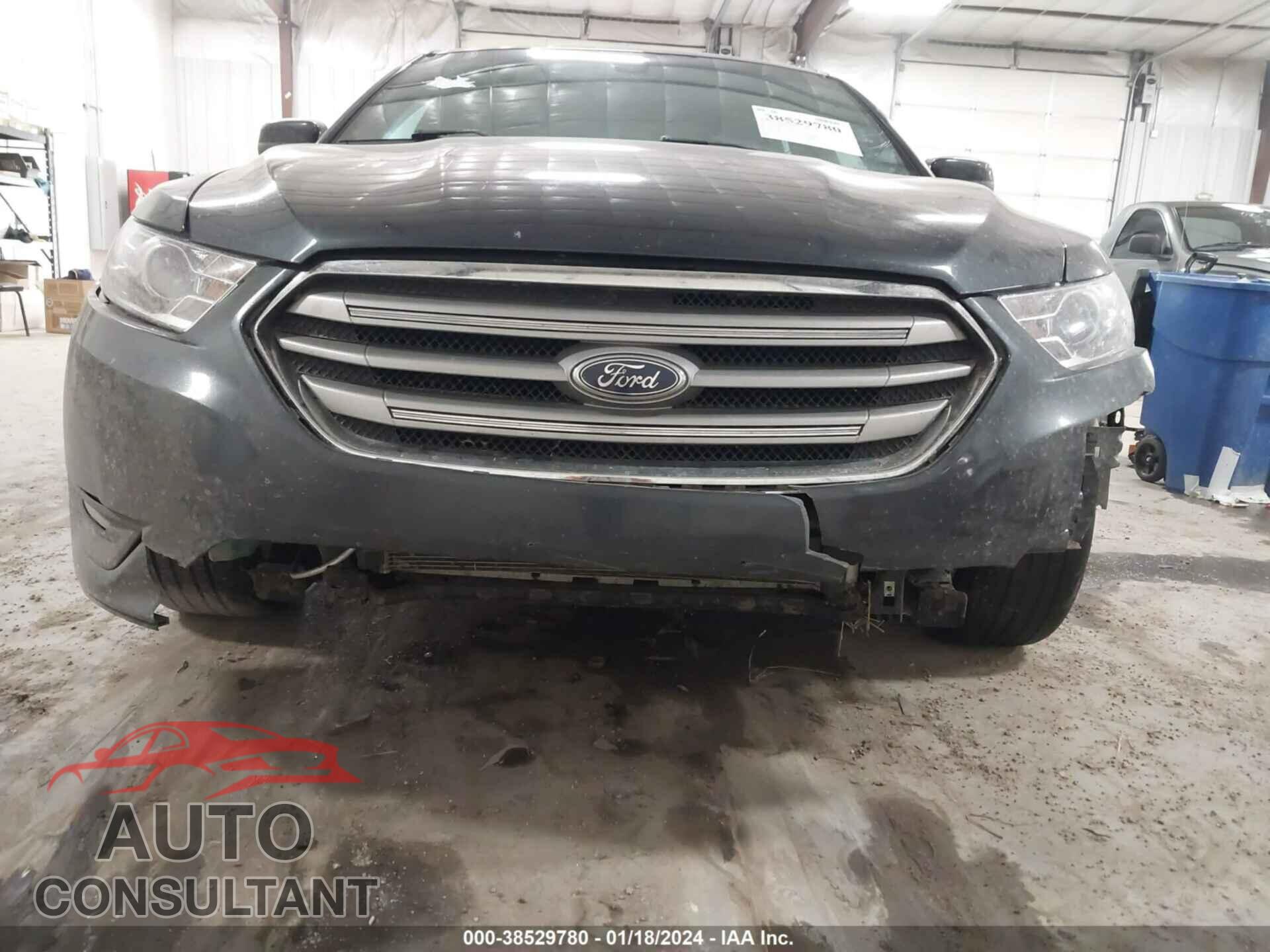 FORD TAURUS 2017 - 1FAHP2E88HG118749
