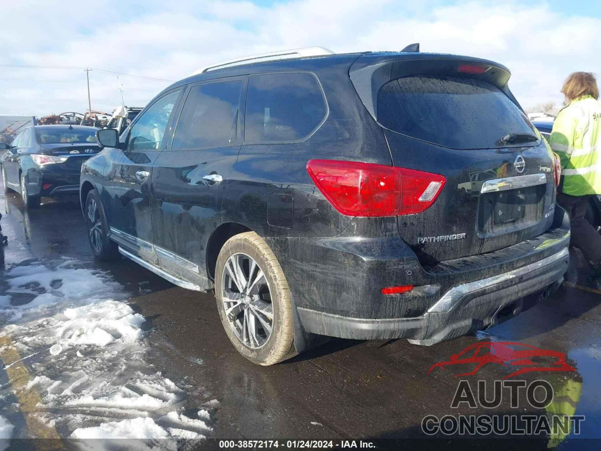 NISSAN PATHFINDER 2019 - 5N1DR2NM4KC634621