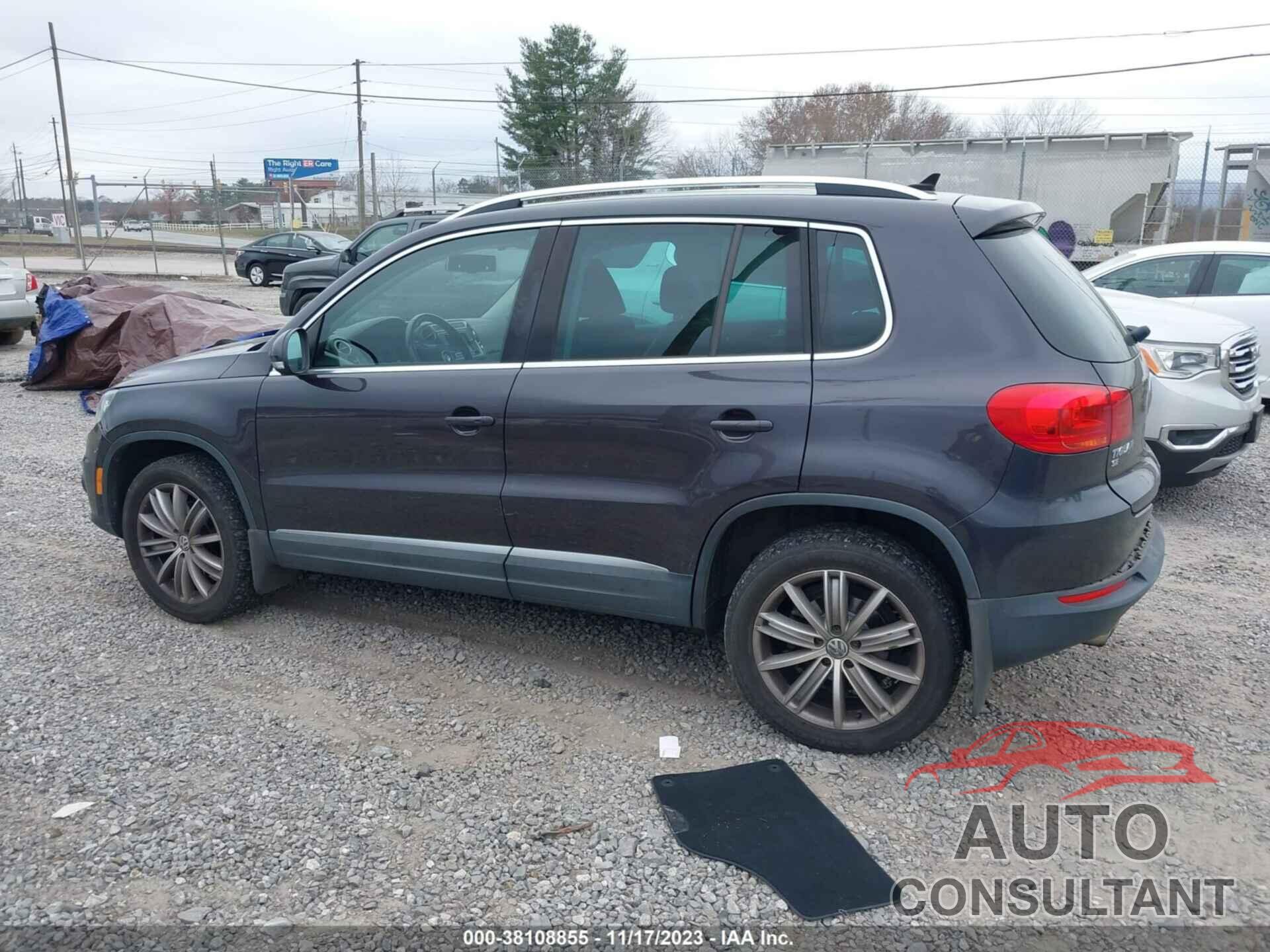 VOLKSWAGEN TIGUAN 2016 - WVGBV7AX7GW607594