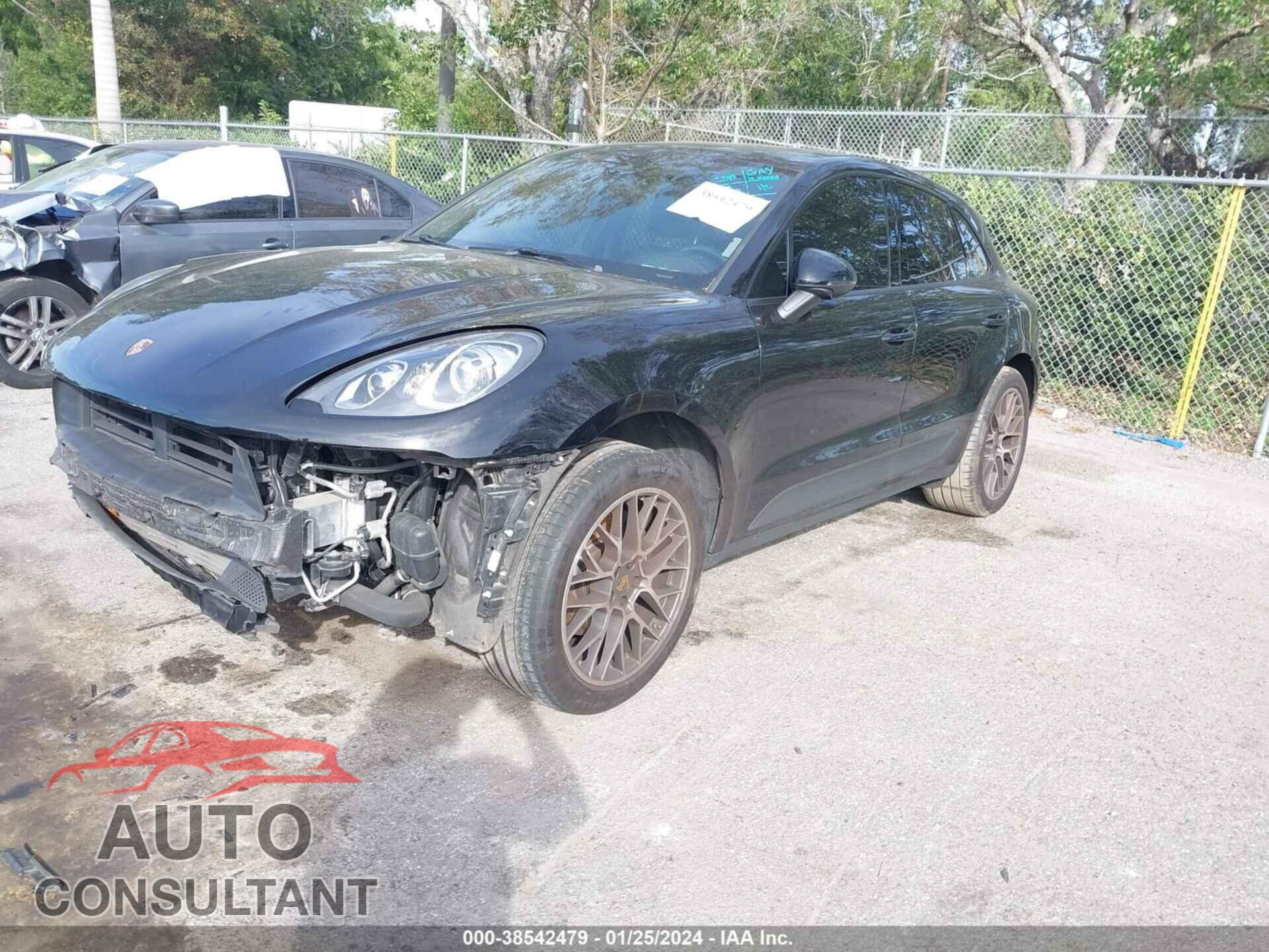 PORSCHE MACAN 2018 - WP1AA2A54JLB19174