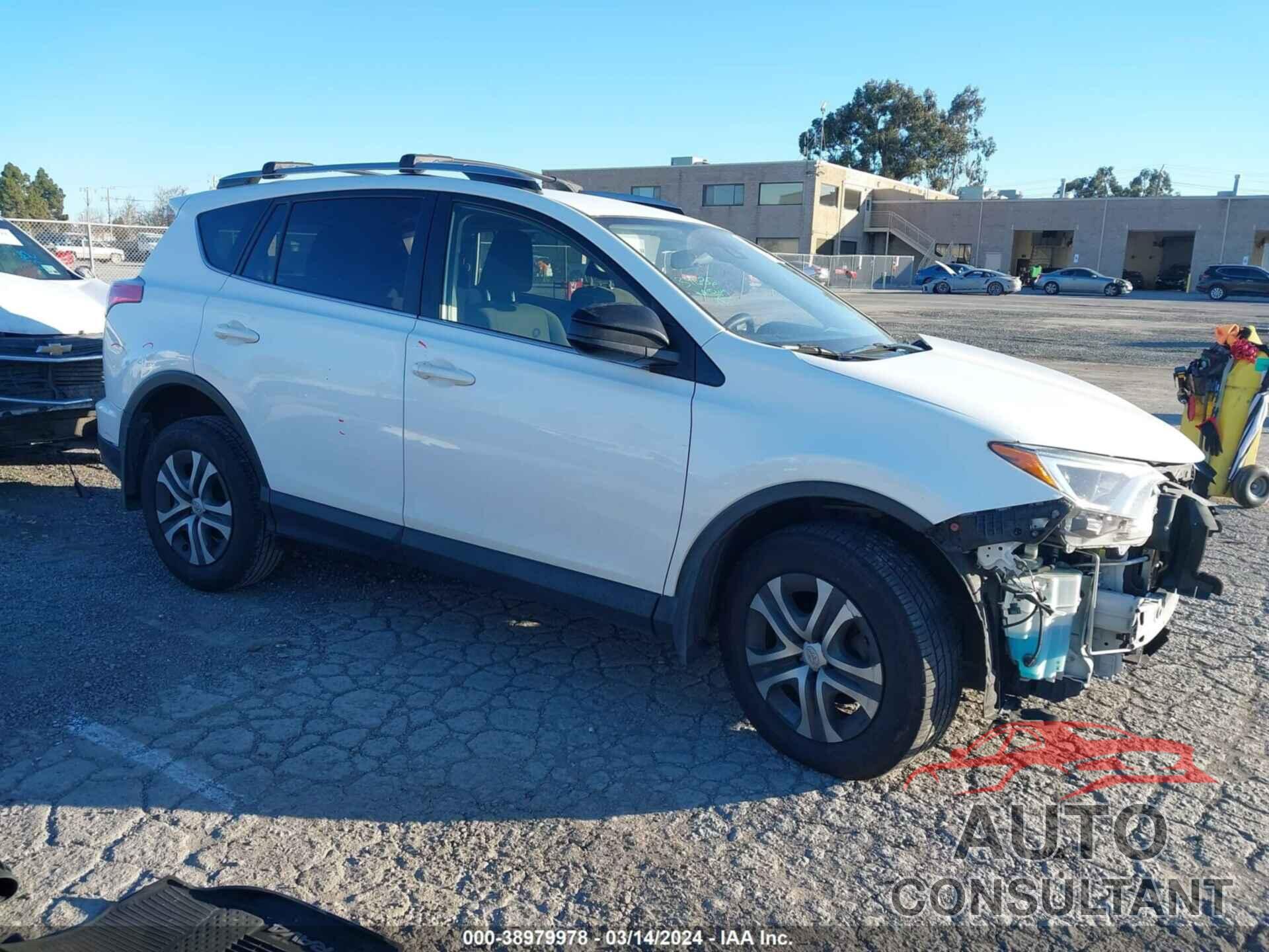 TOYOTA RAV4 2017 - JTMZFREV4HJ104303