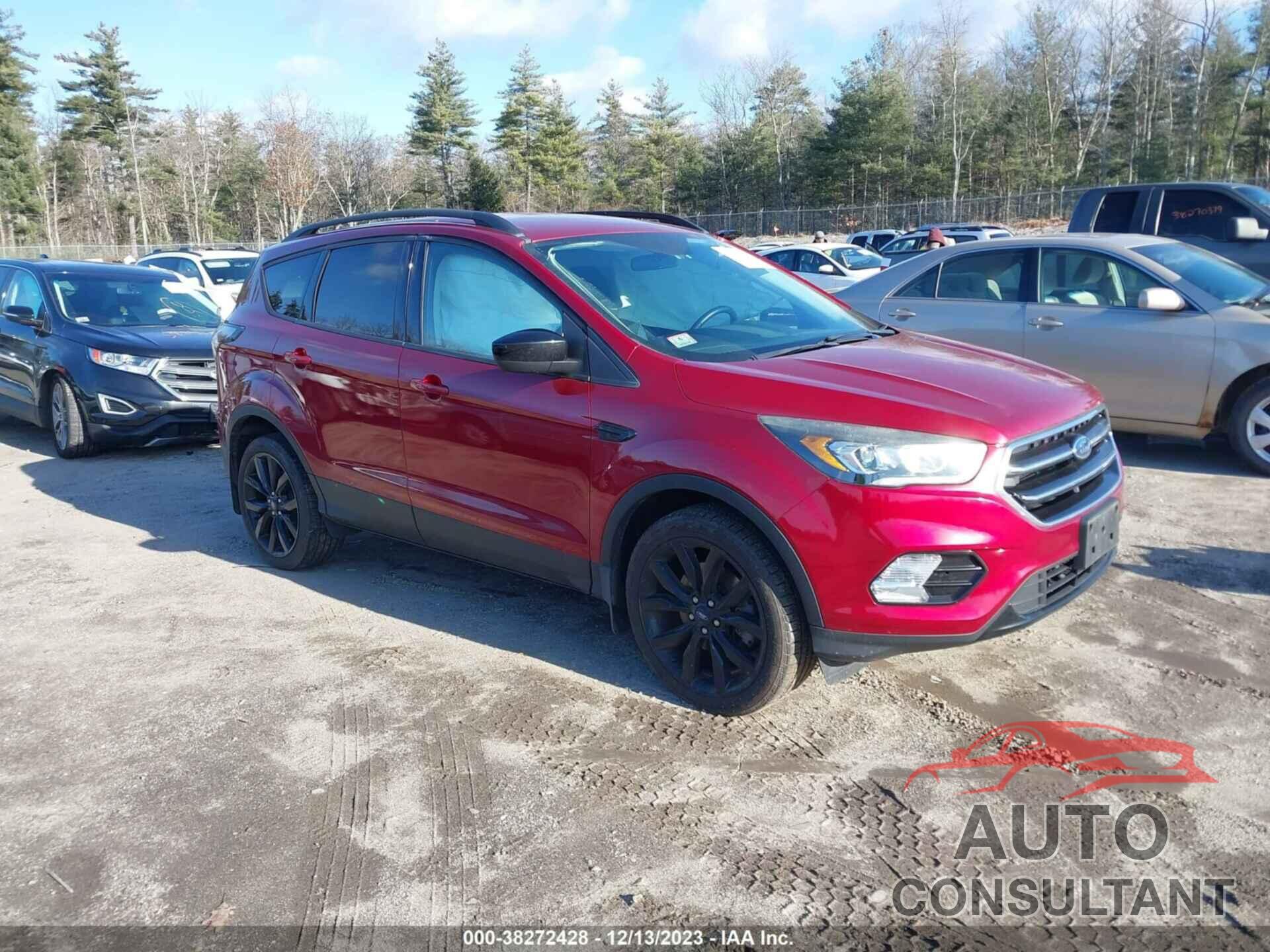 FORD ESCAPE 2017 - 1FMCU9GD9HUA18026