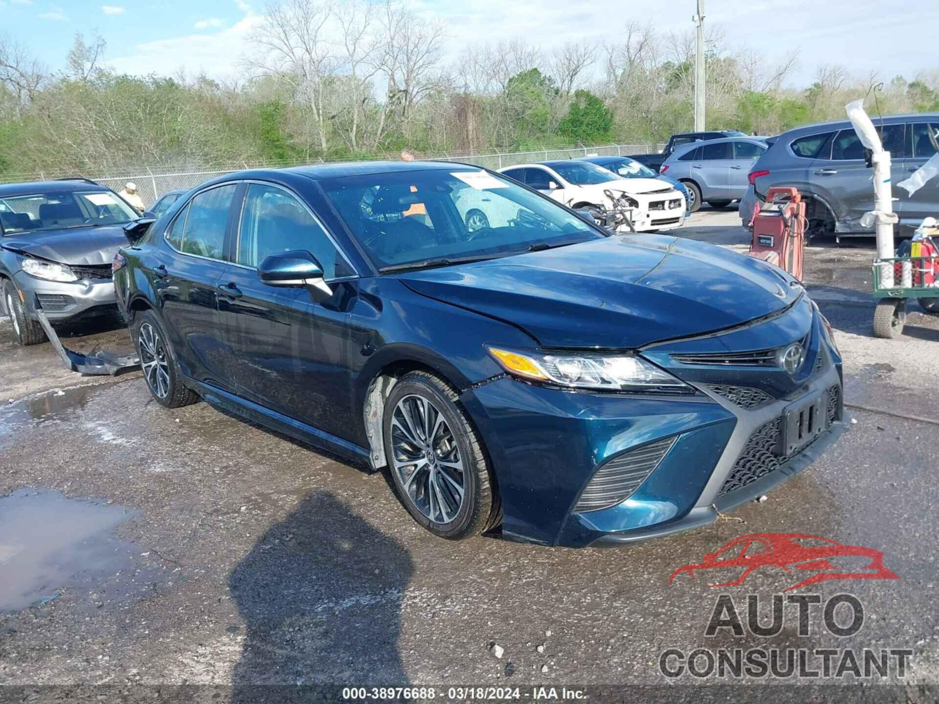 TOYOTA CAMRY 2020 - 4T1G11AK7LU950429