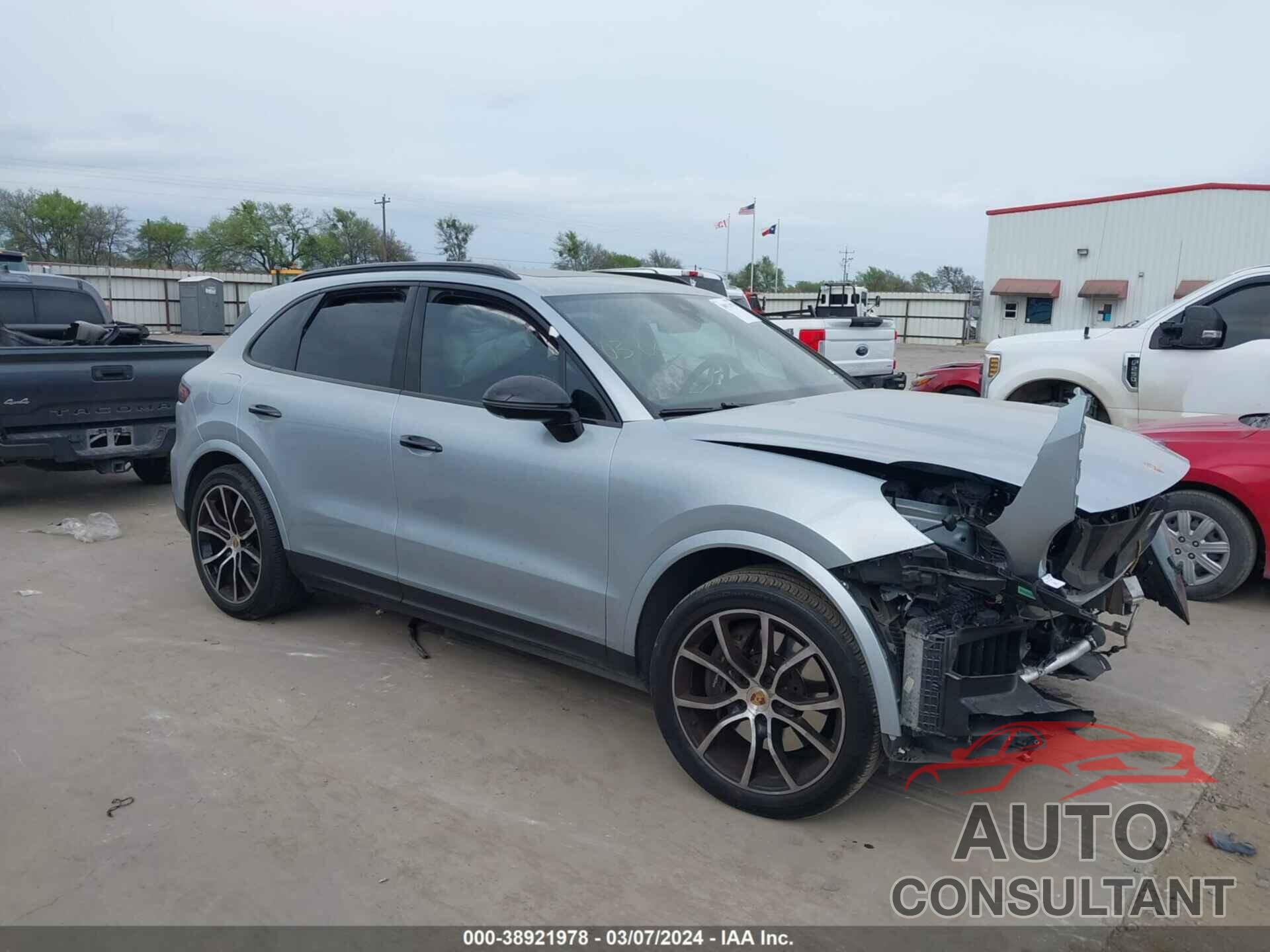 PORSCHE CAYENNE 2023 - WP1AA2AY9PDA07550