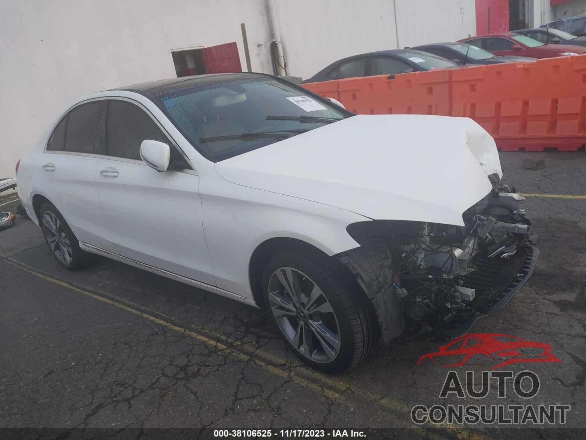 MERCEDES-BENZ C 300 2017 - 55SWF4KB9HU210994