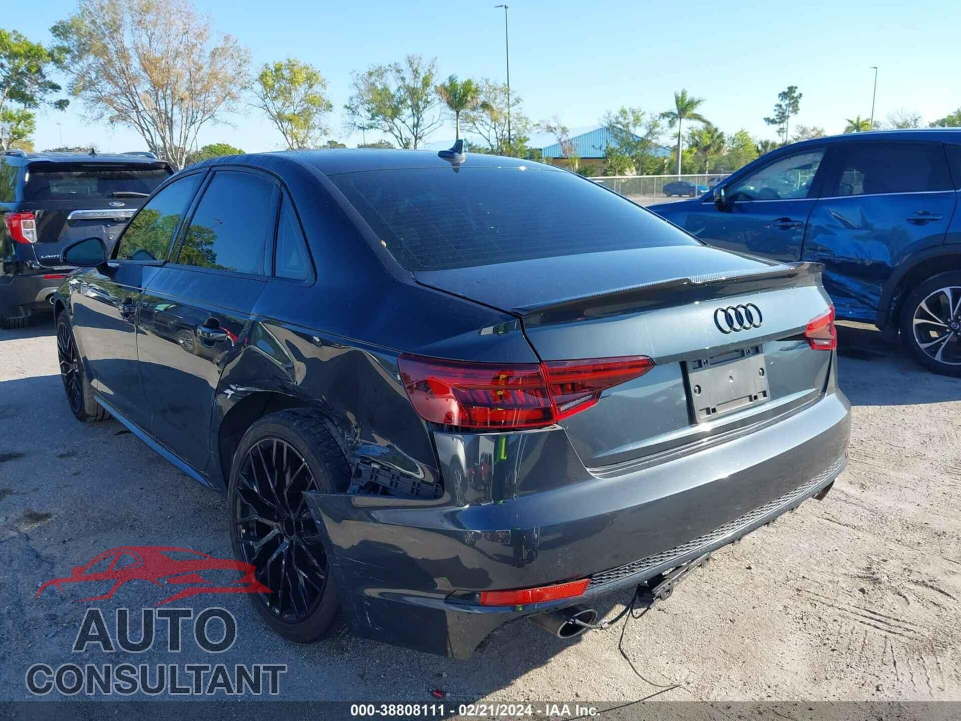 AUDI A4 2018 - WAUKMAF49JA224101