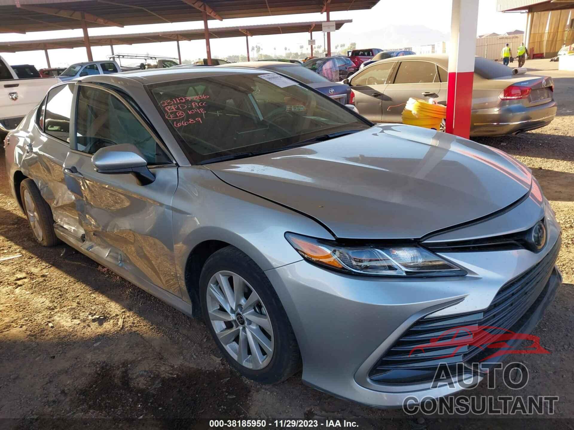 TOYOTA CAMRY 2022 - 4T1C11AK1NU646689