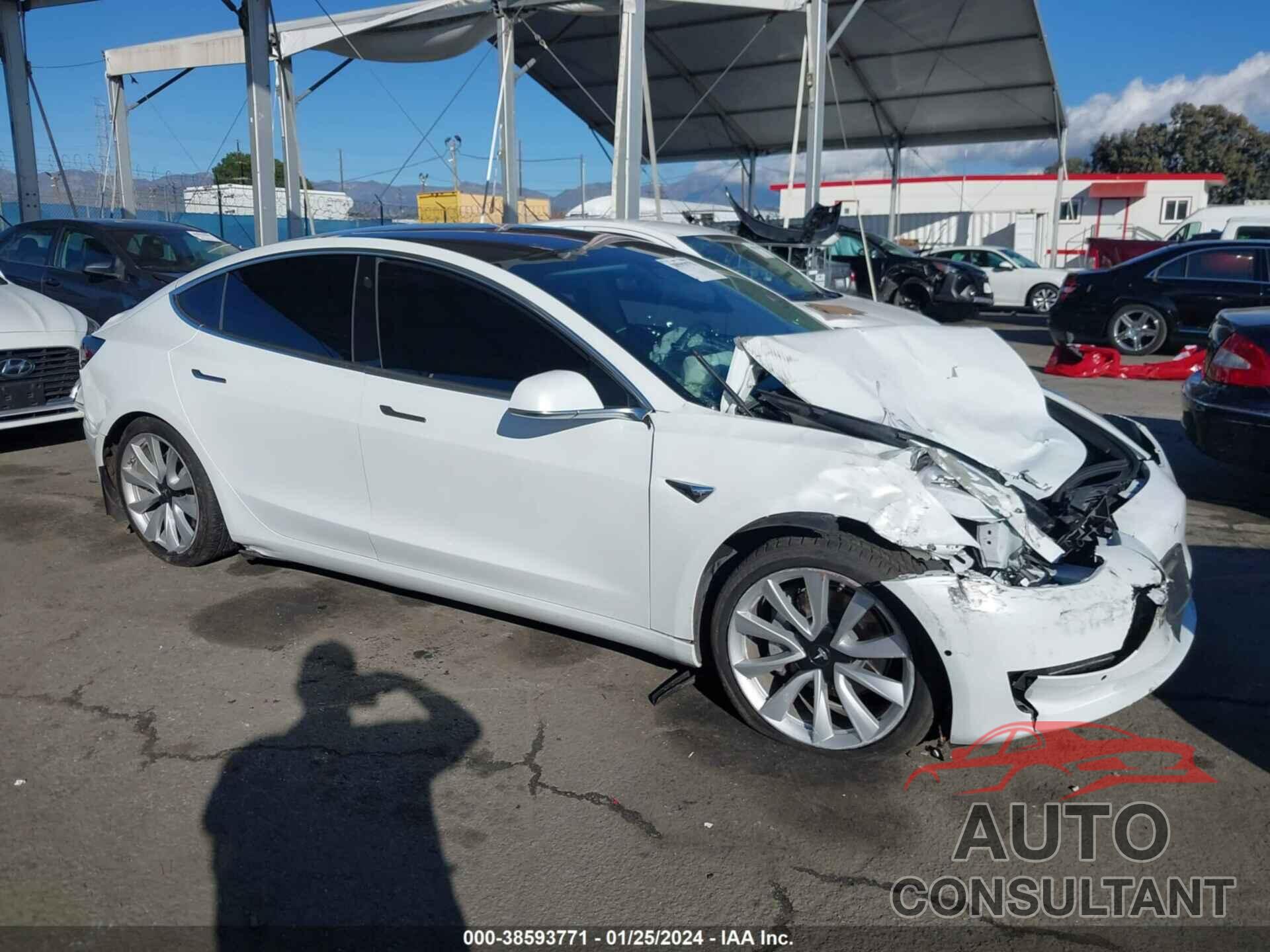 TESLA MODEL 3 2018 - 5YJ3E1EA4JF018350