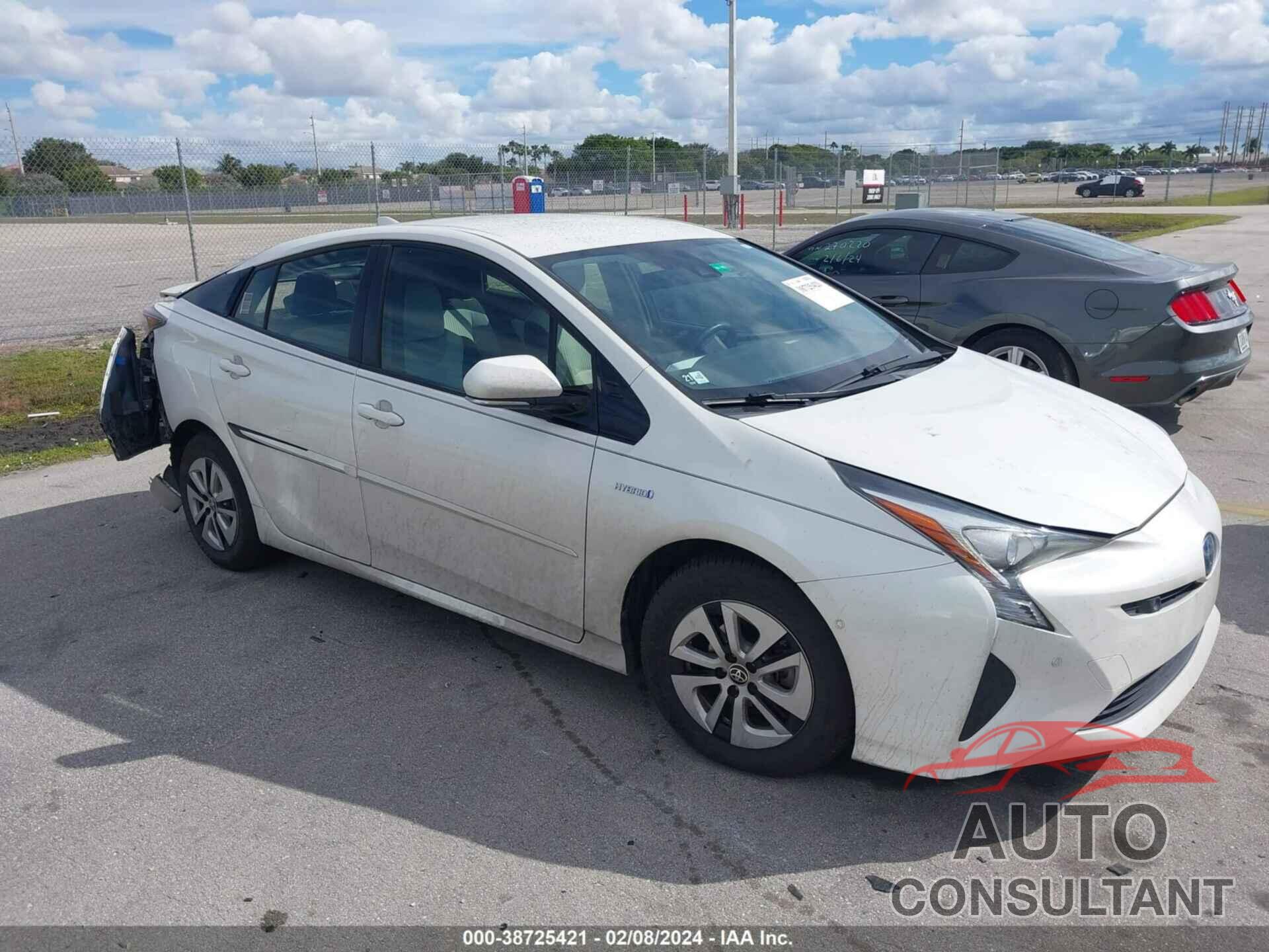 TOYOTA PRIUS 2018 - JTDKARFU0J3058243