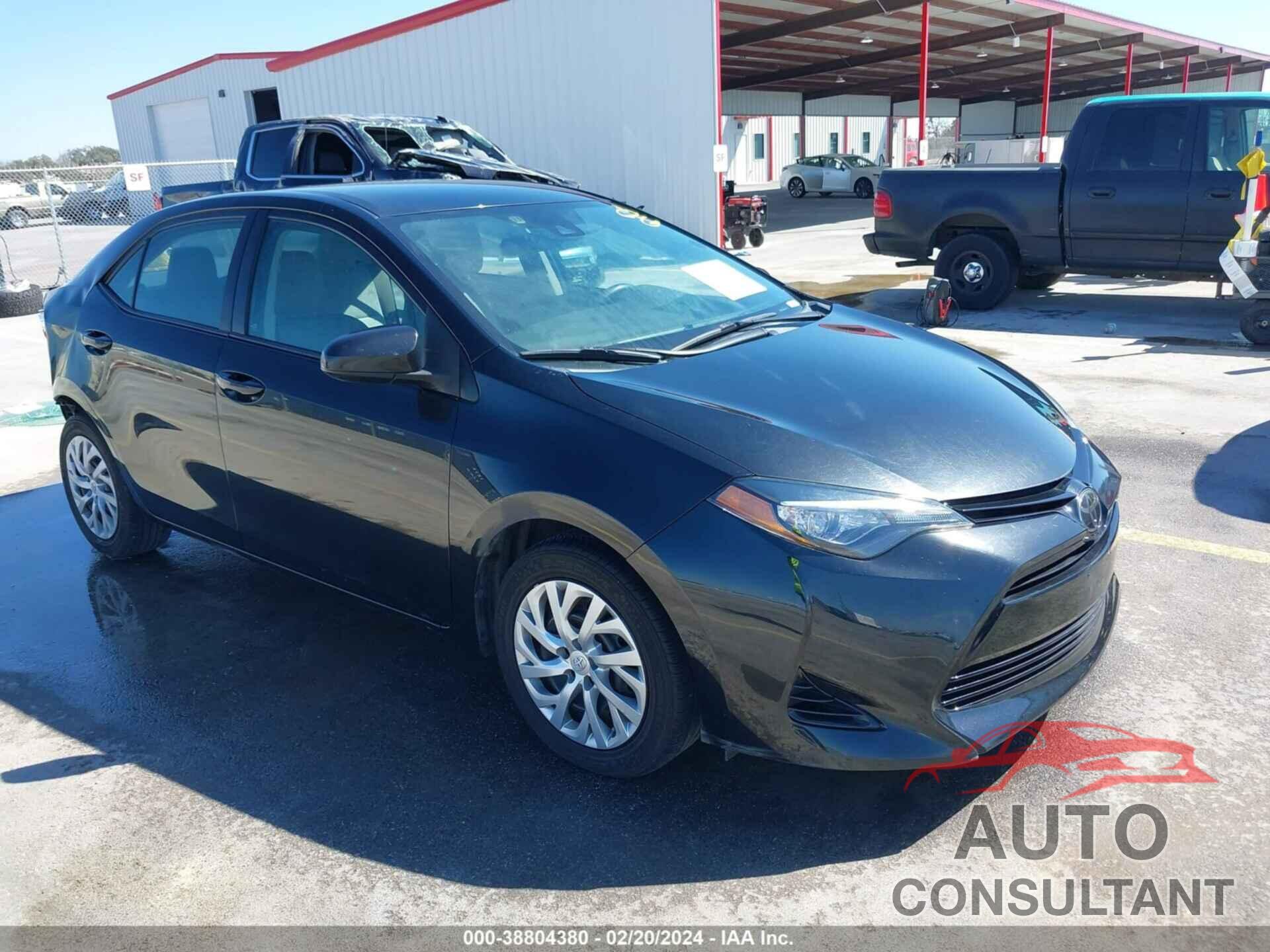 TOYOTA COROLLA 2017 - 2T1BURHEXHC800307