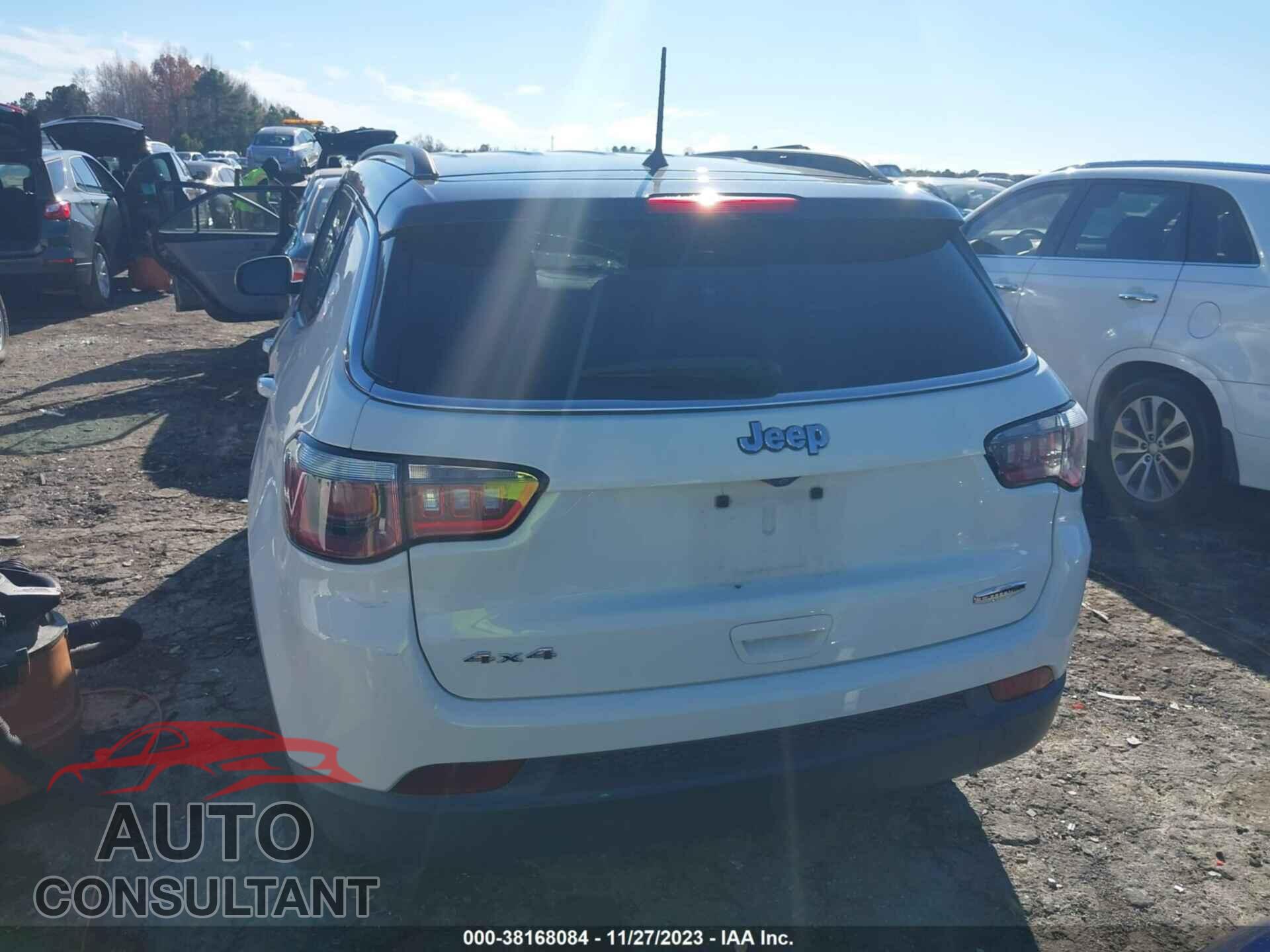 JEEP COMPASS 2018 - 3C4NJDBB5JT232199