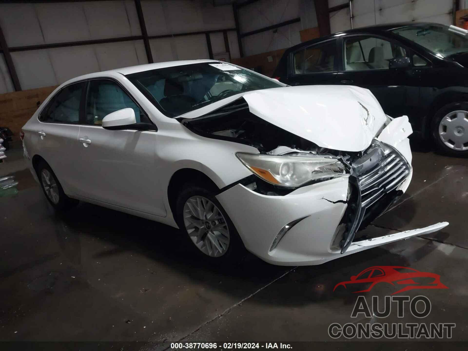 TOYOTA CAMRY 2016 - 4T4BF1FK3GR543031