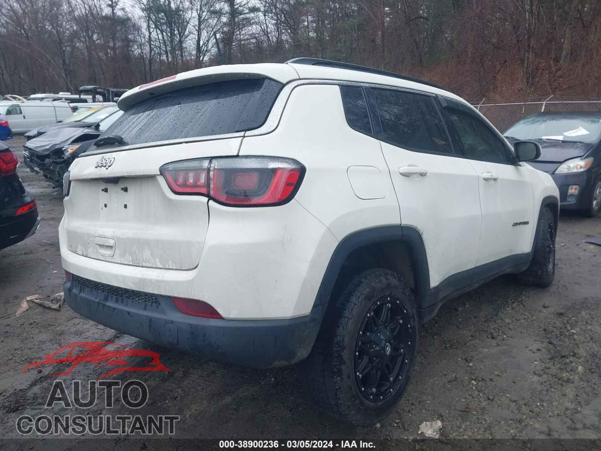 JEEP COMPASS 2018 - 3C4NJDBB5JT103301