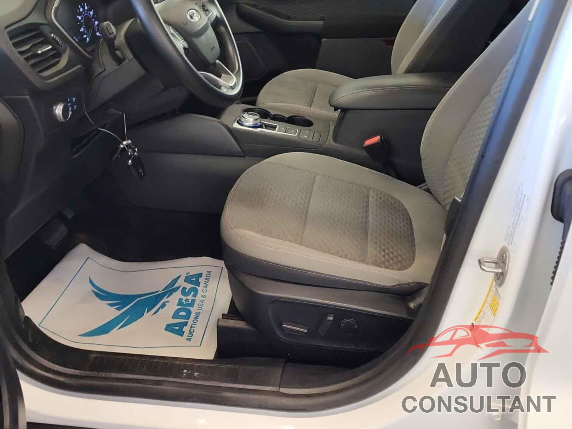 FORD ESCAPE 2020 - 1FMCU9G67LUB25750