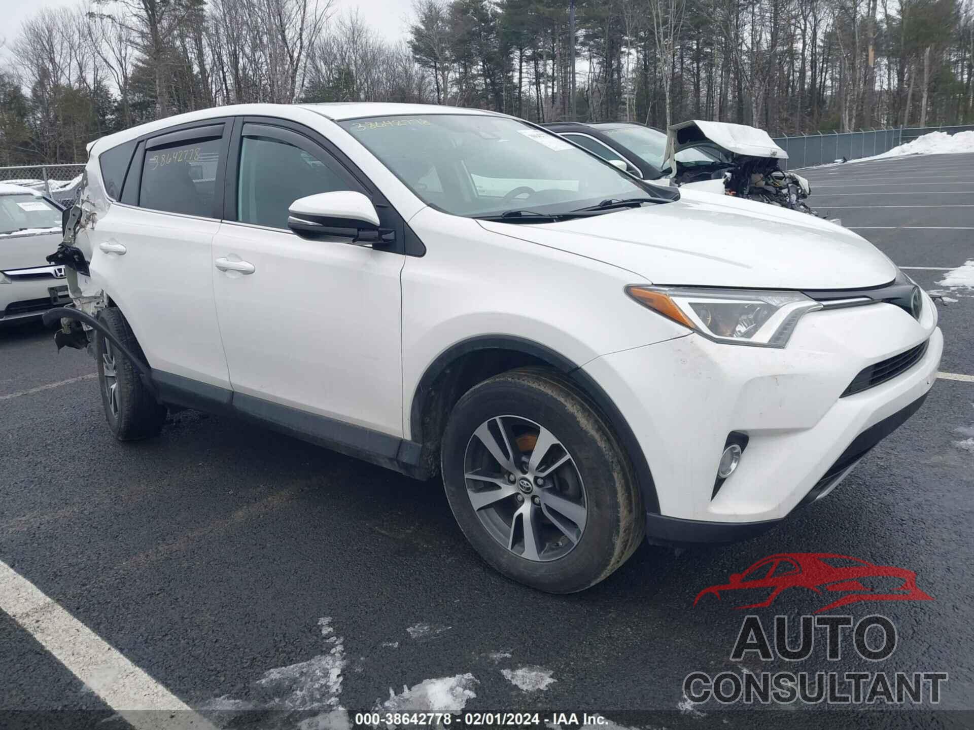 TOYOTA RAV4 2018 - 2T3RFREV9JW818631