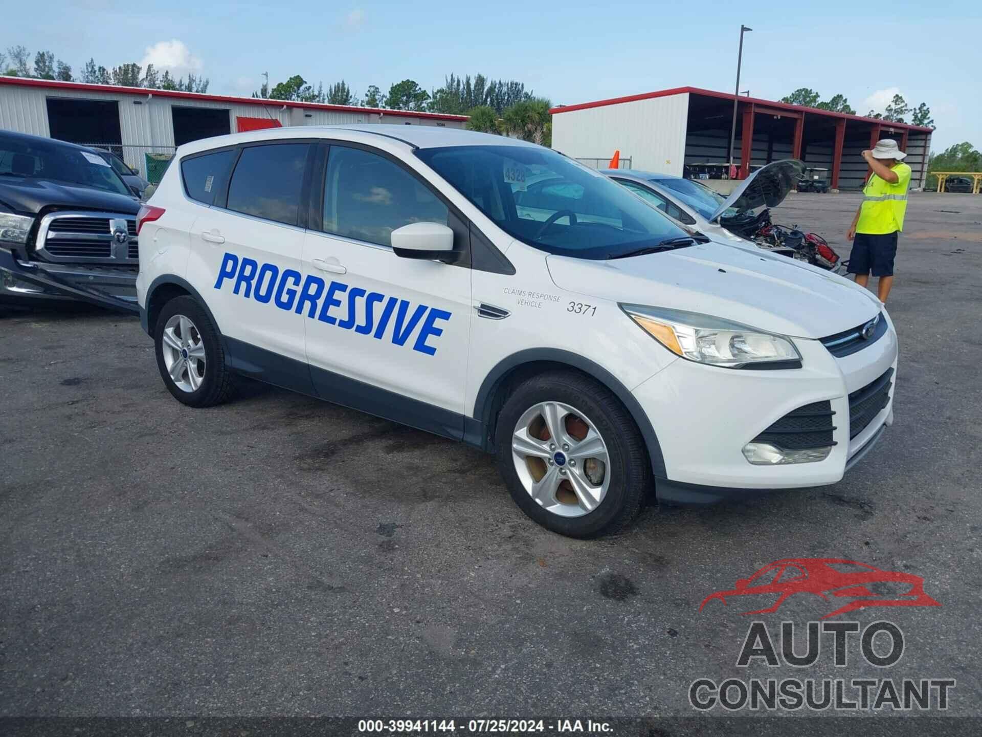 FORD ESCAPE 2016 - 1FMCU0GXXGUB63371