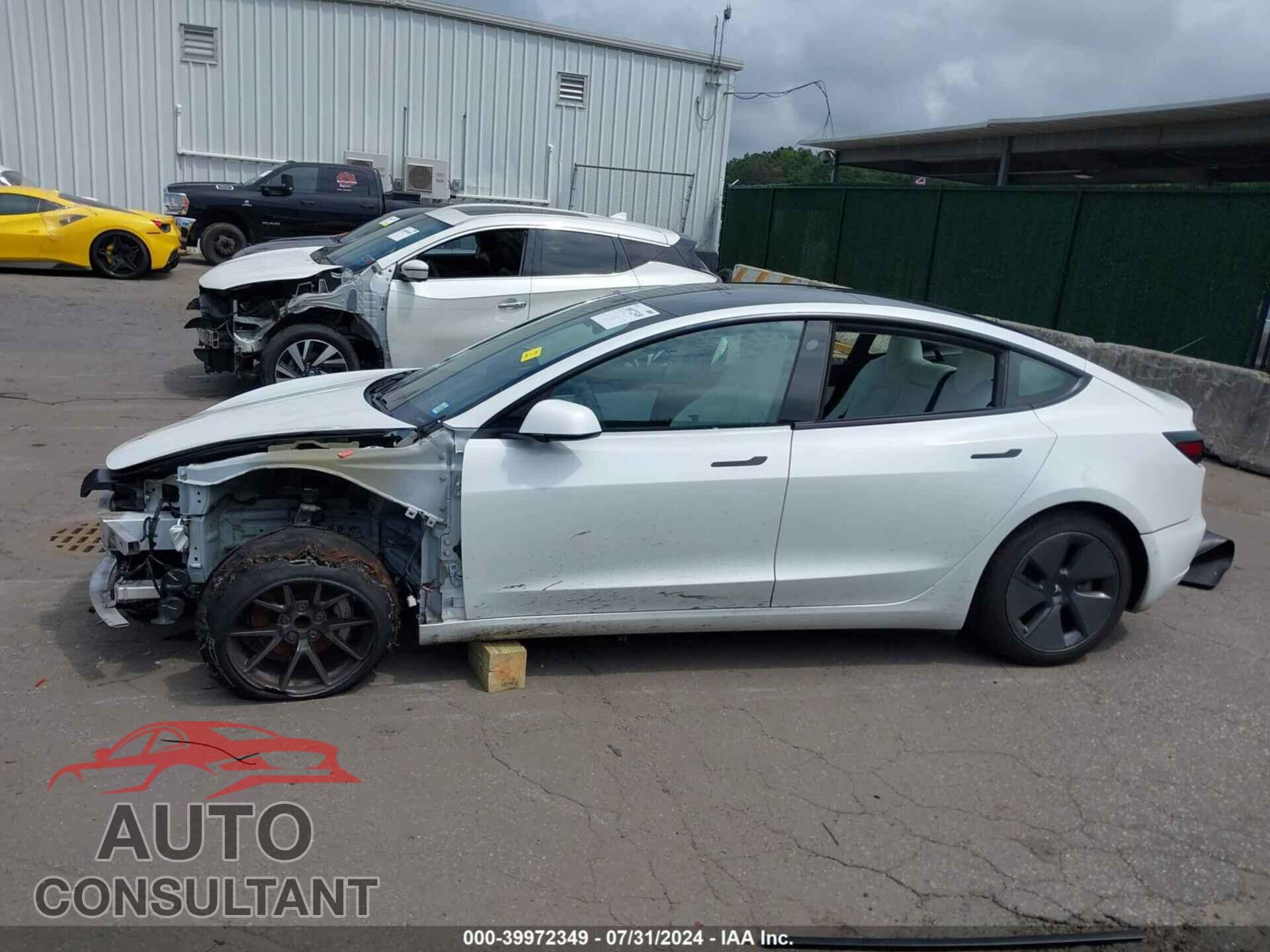 TESLA MODEL 3 2021 - 5YJ3E1EA4MF851795