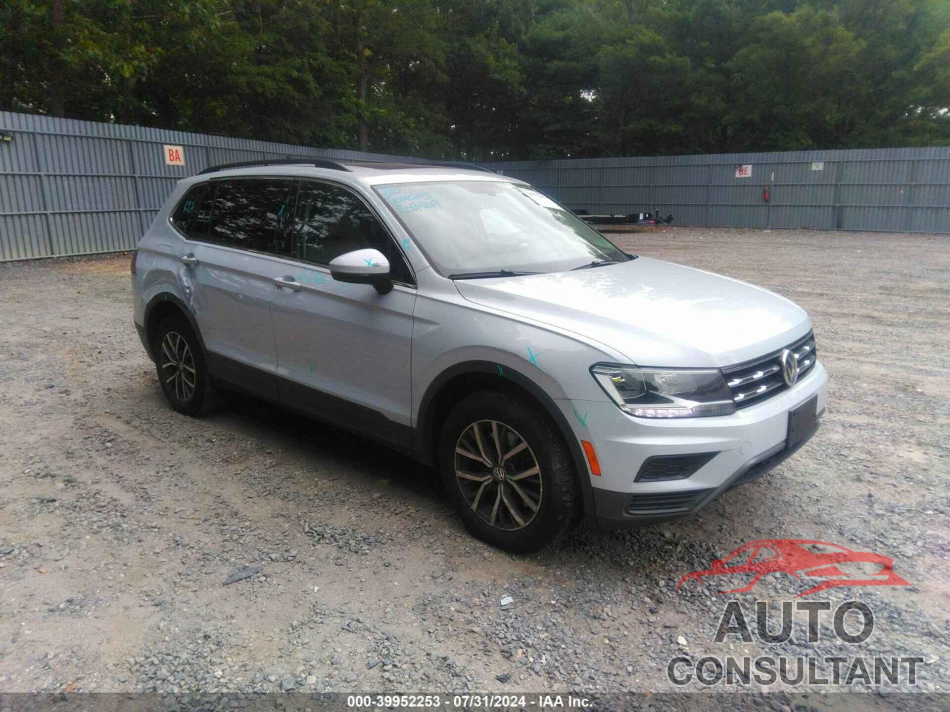 VOLKSWAGEN TIGUAN 2019 - 3VV2B7AX1KM025269