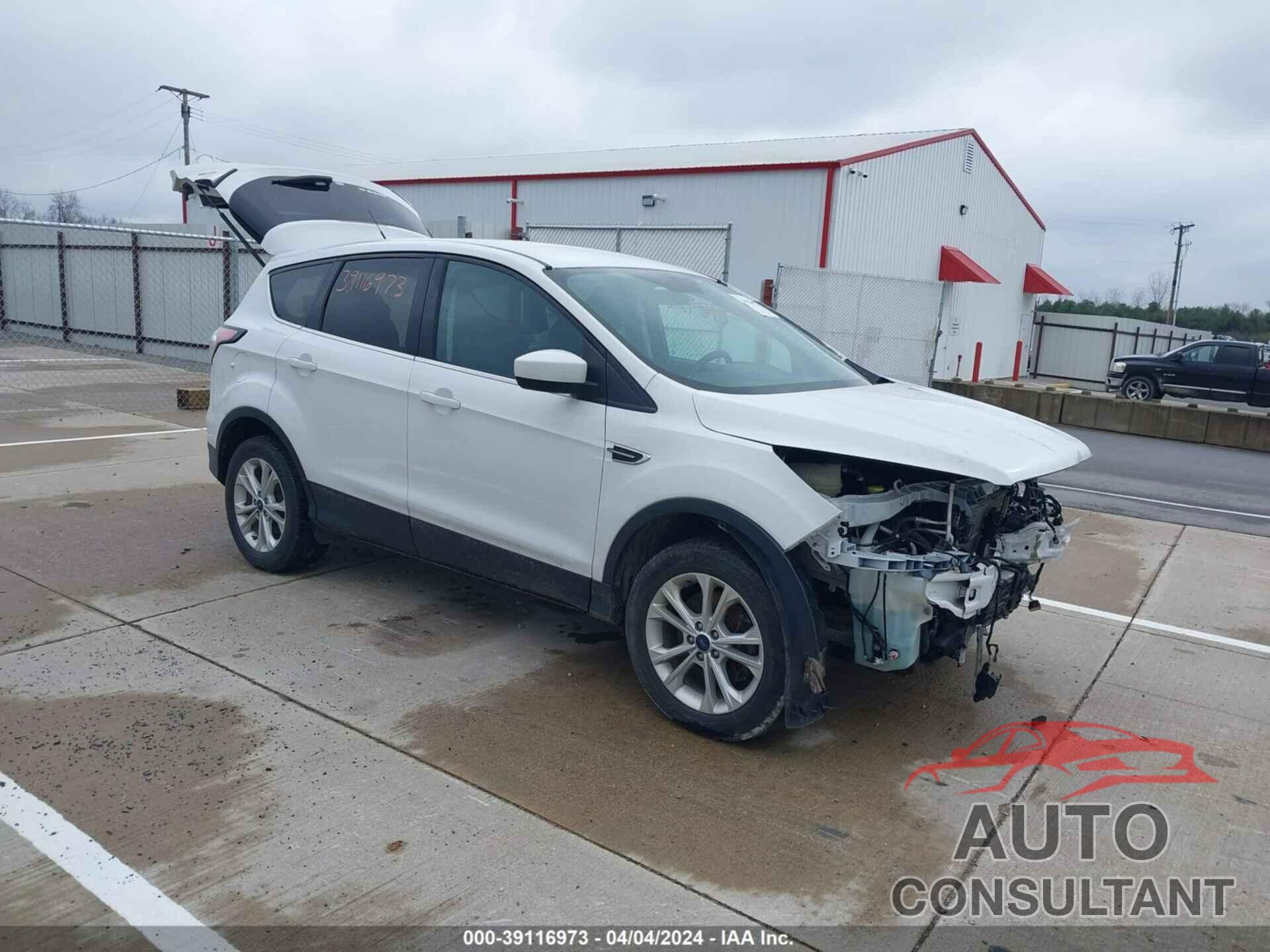 FORD ESCAPE 2017 - 1FMCU9GD4HUD43828