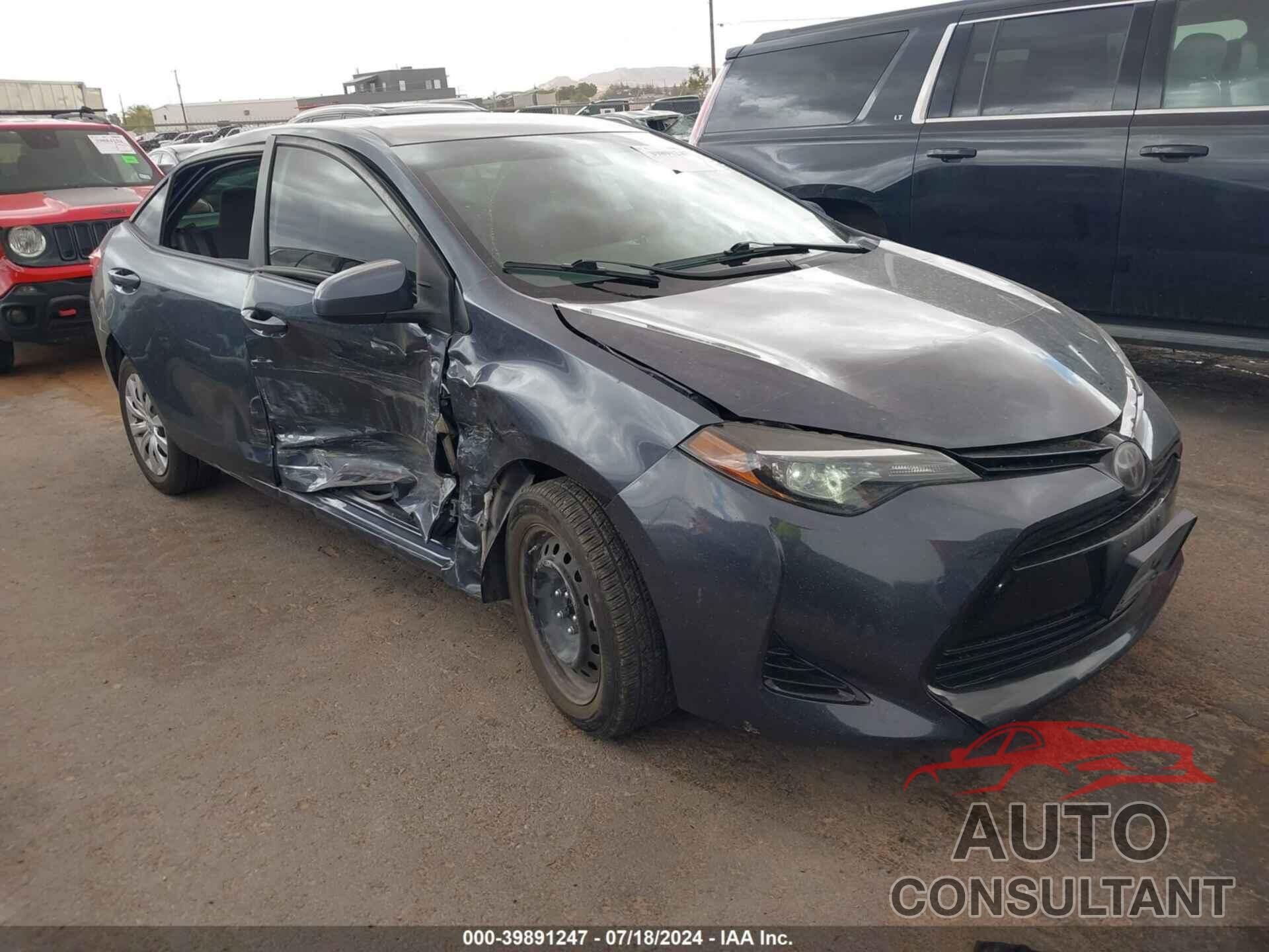 TOYOTA COROLLA 2018 - 5YFBURHE2JP793679