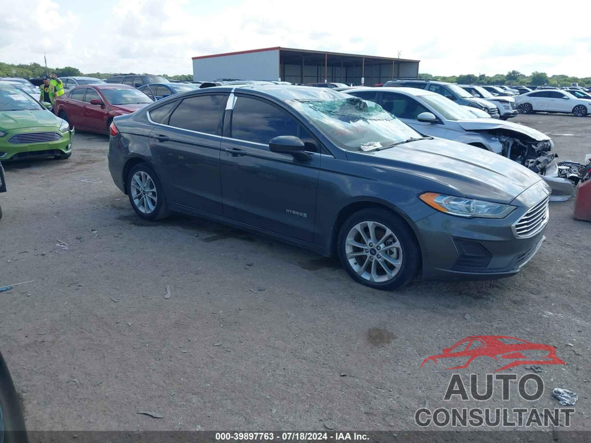 FORD FUSION HYBRID 2019 - 3FA6P0LU4KR206693