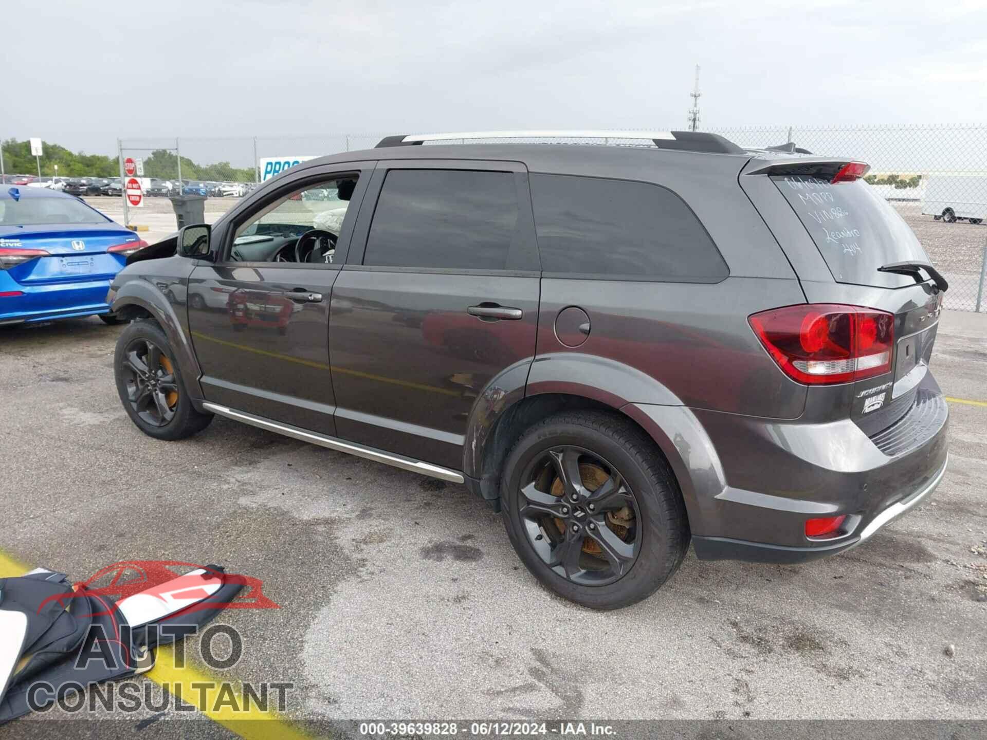 DODGE JOURNEY 2020 - 3C4PDCGB1LT268686