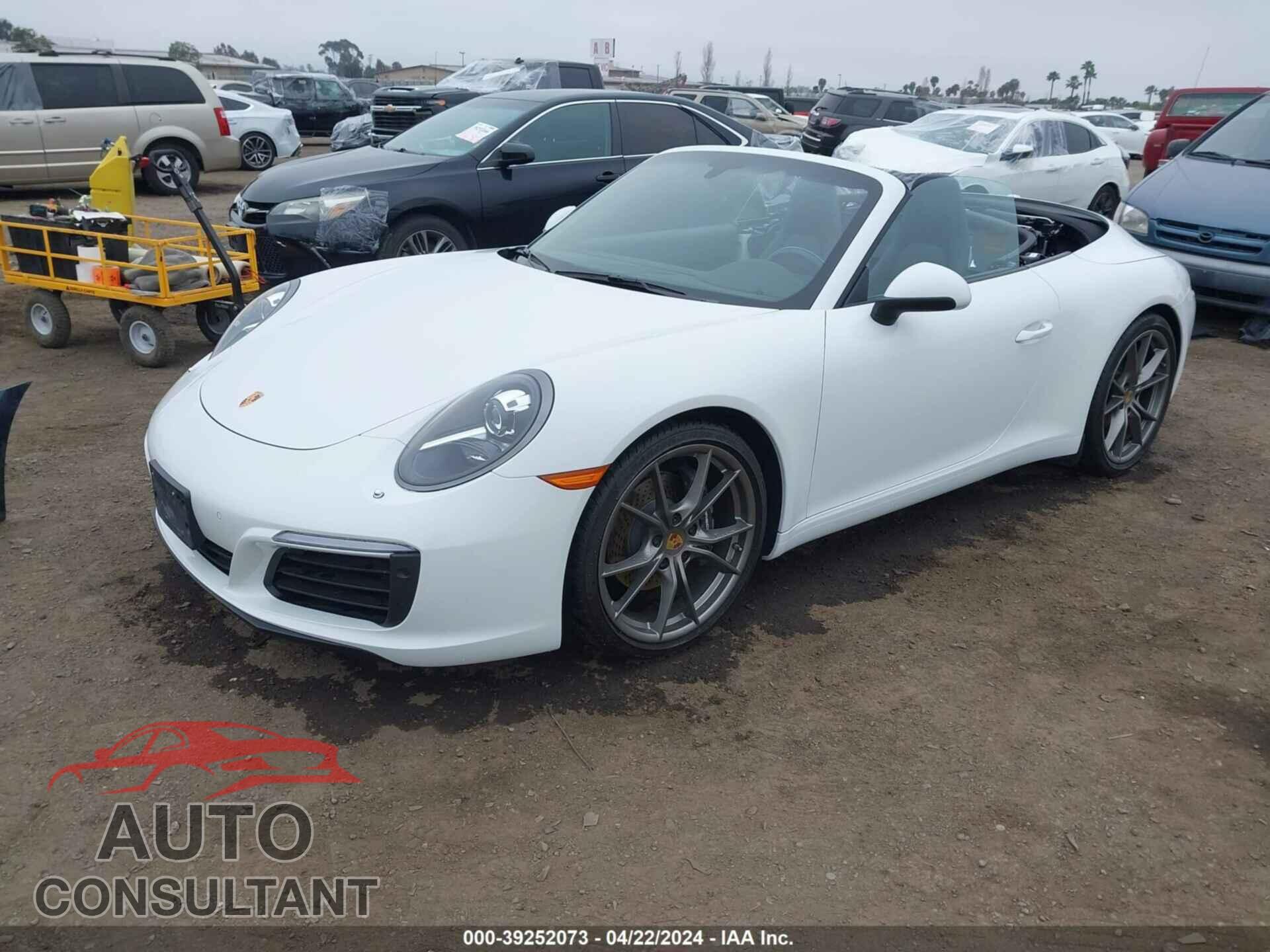 PORSCHE 911 2017 - WP0CA2A90HS141167