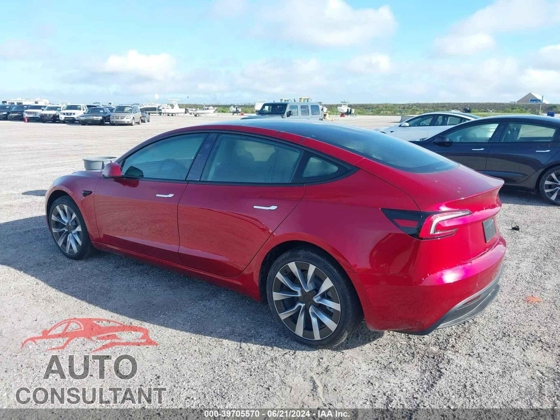 TESLA MODEL 3 2024 - 5YJ3E1EA8RF752663