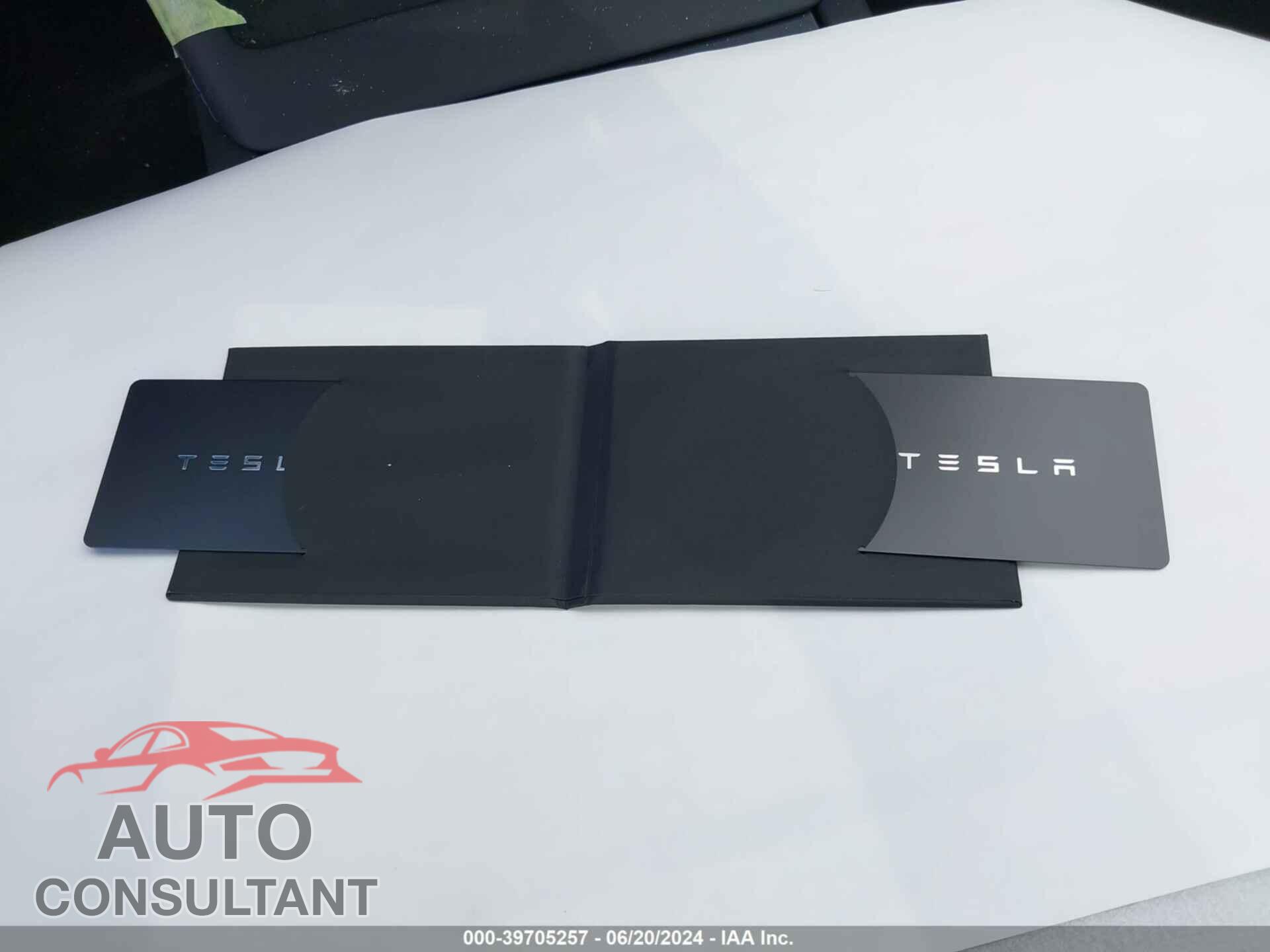 TESLA MODEL 3 2024 - 5YJ3E1EA2RF751041