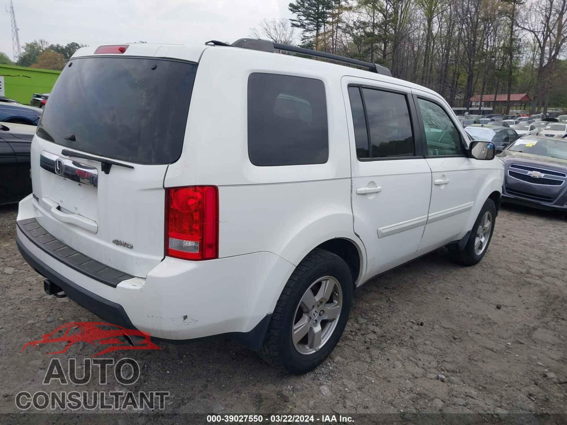 HONDA PILOT 2011 - 5FNYF4H40BB041930