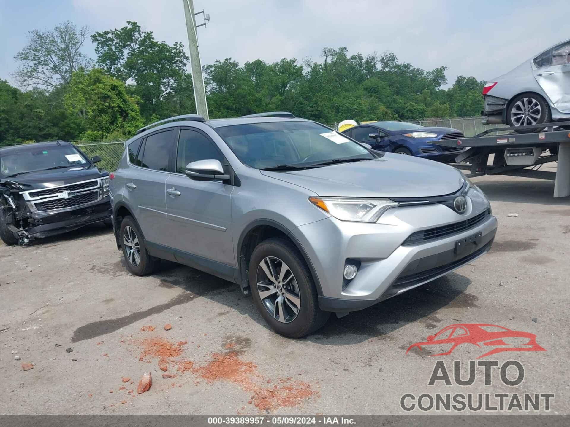 TOYOTA RAV4 2018 - JTMWFREV6JD120820
