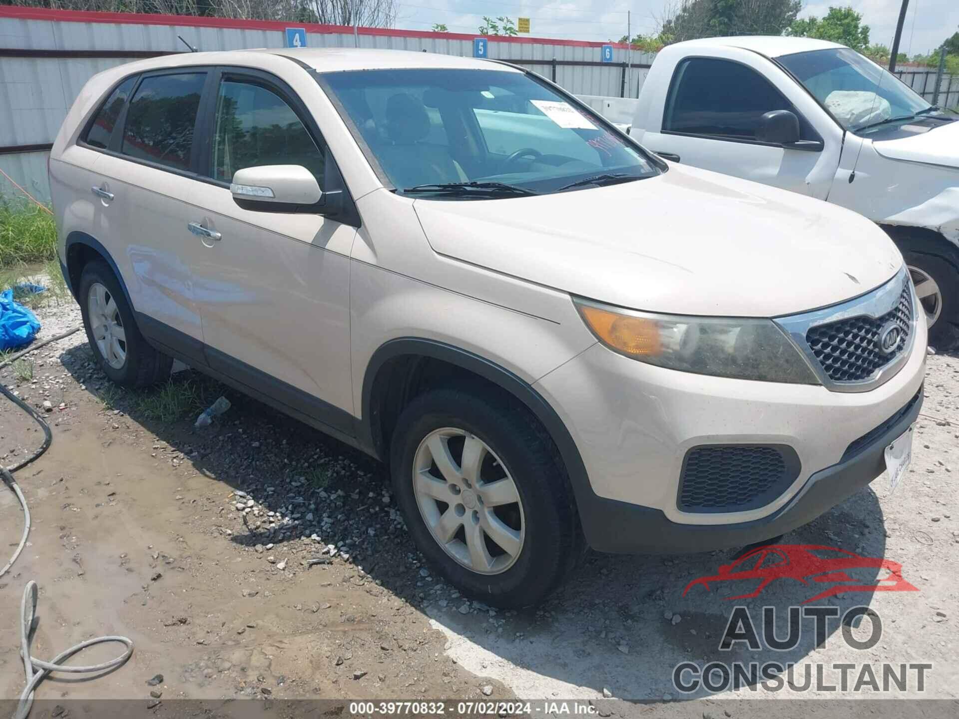 KIA SORENTO 2012 - 5XYKT3A14CG202816