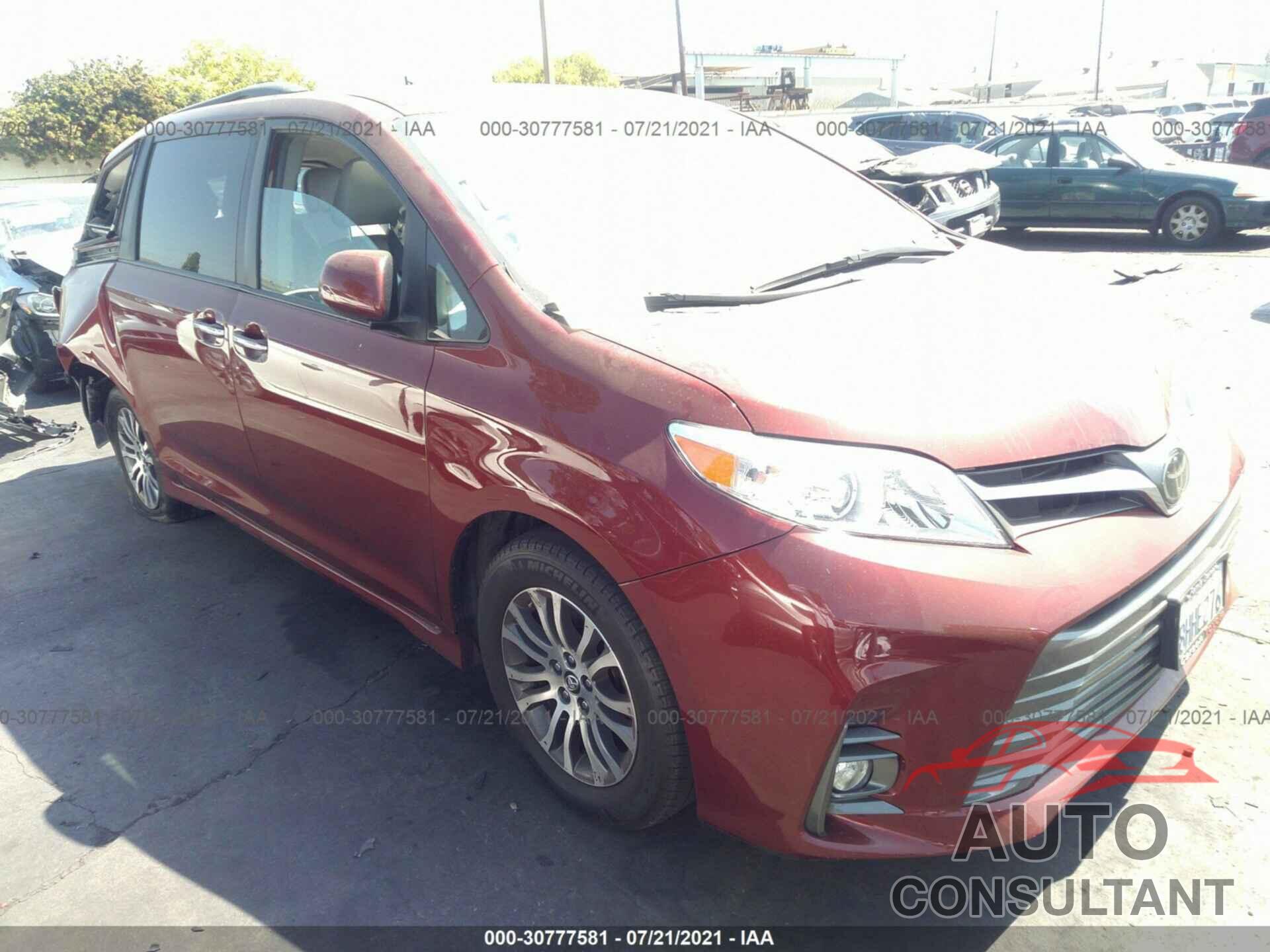 TOYOTA SIENNA 2019 - 5TDYZ3DC2KS996271