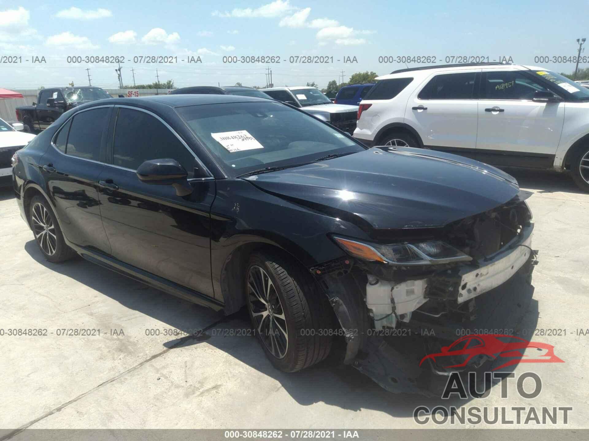 TOYOTA CAMRY 2018 - JTNB11HK2J3038262