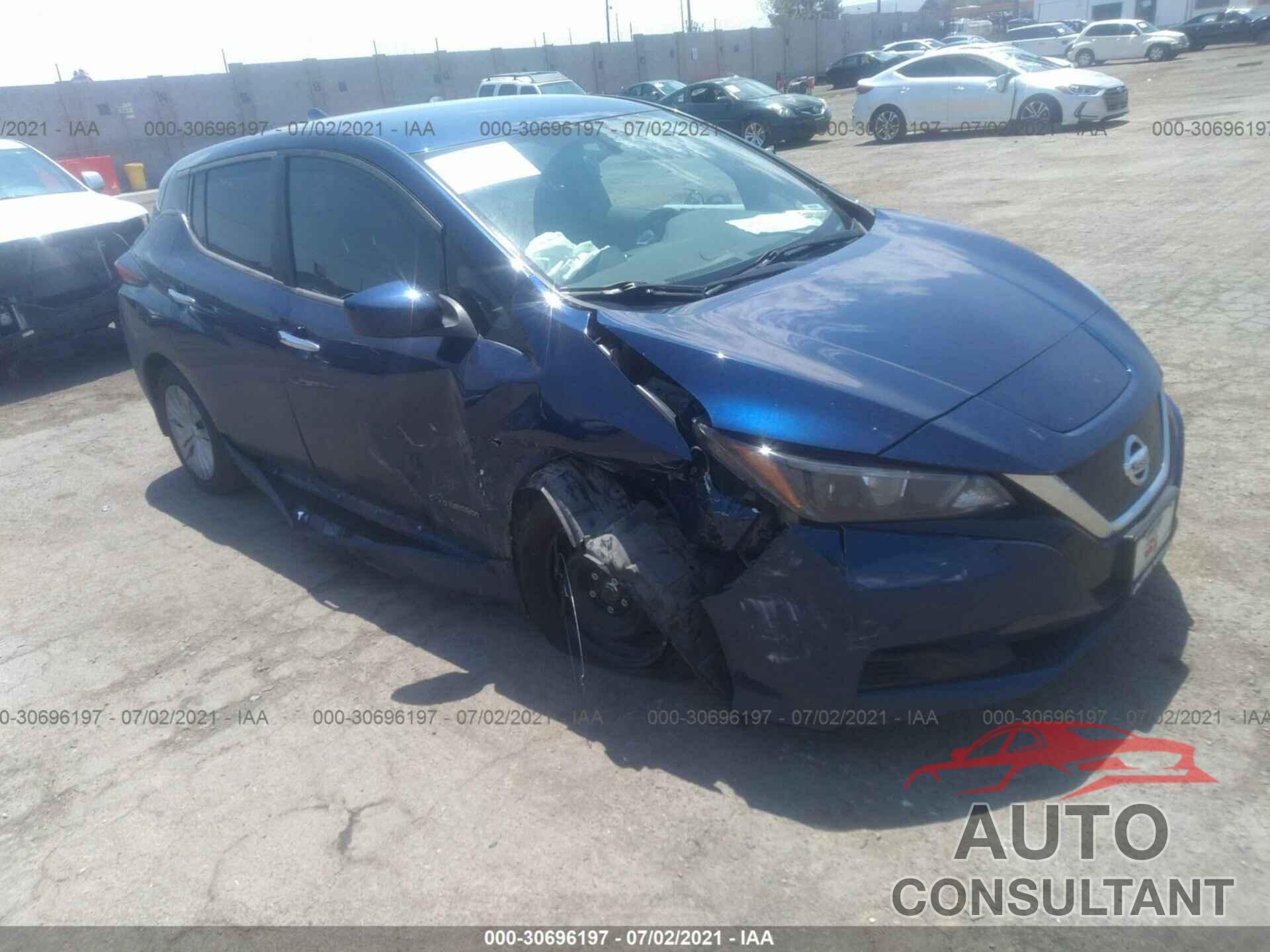 NISSAN LEAF 2018 - 1N4AZ1CP0JC301639