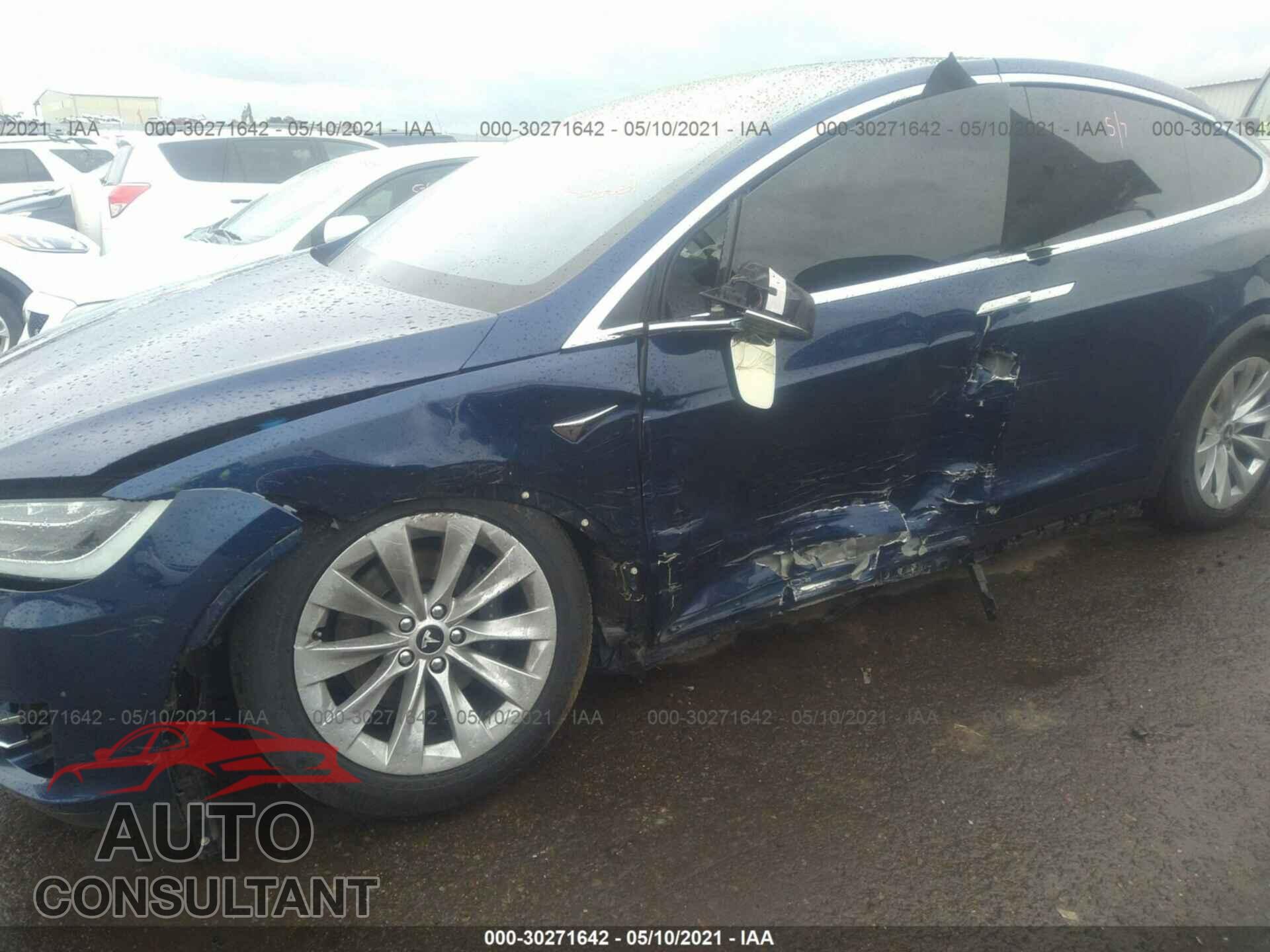 TESLA MODEL X 2017 - 5YJXCDE21HF046117