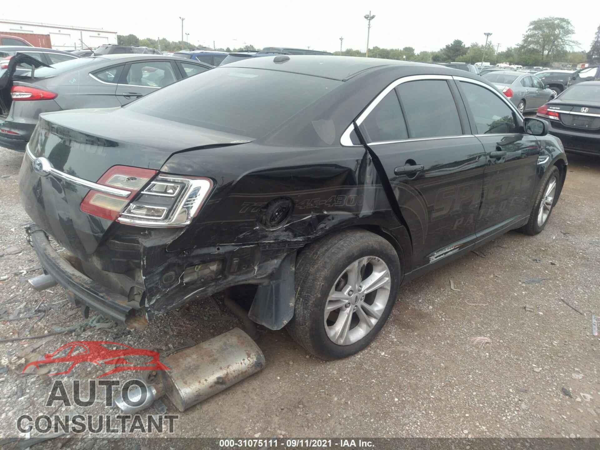 FORD TAURUS 2018 - 1FAHP2D85JG103164