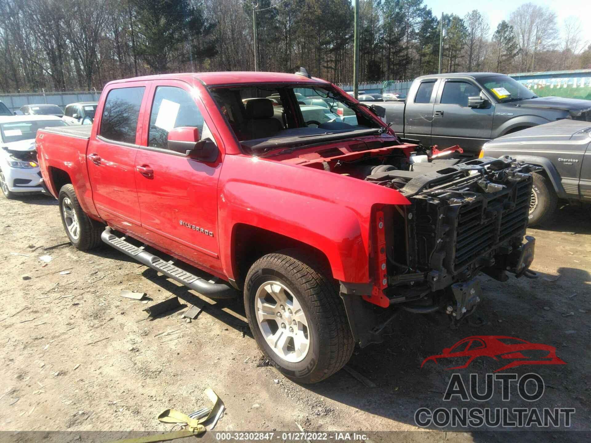 CHEVROLET SILVERADO 1500 2018 - 3GCUKREC6JG620061
