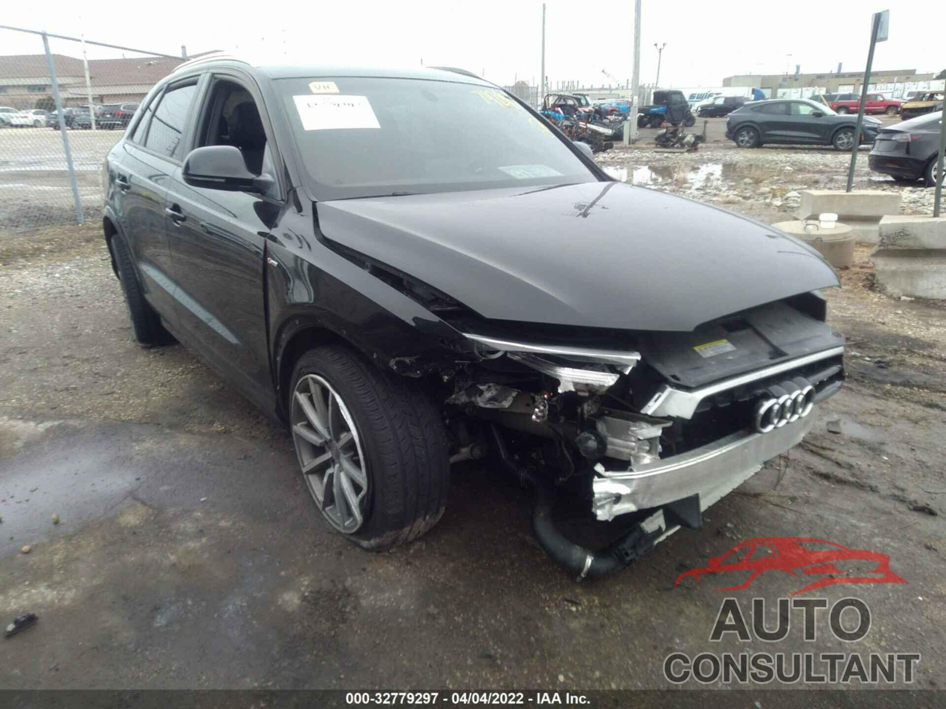 AUDI Q3 2018 - WA1ECCFSXJR027639