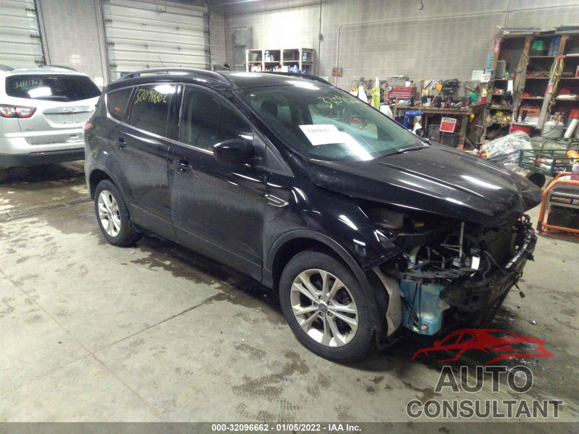 FORD ESCAPE 2018 - 1FMCU0GD3JUA61701