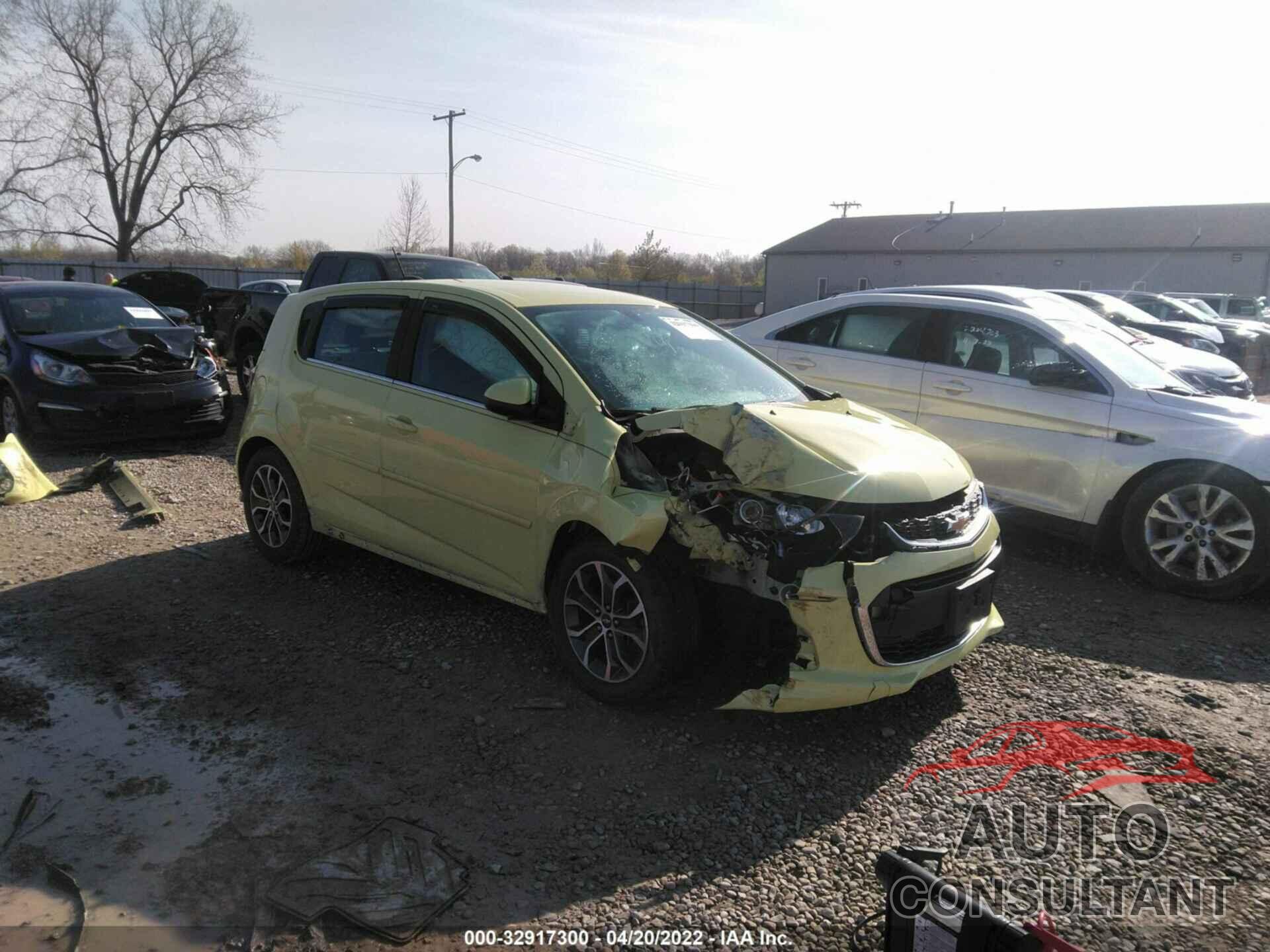 CHEVROLET SONIC 2017 - 1G1JD6SHXH4114843